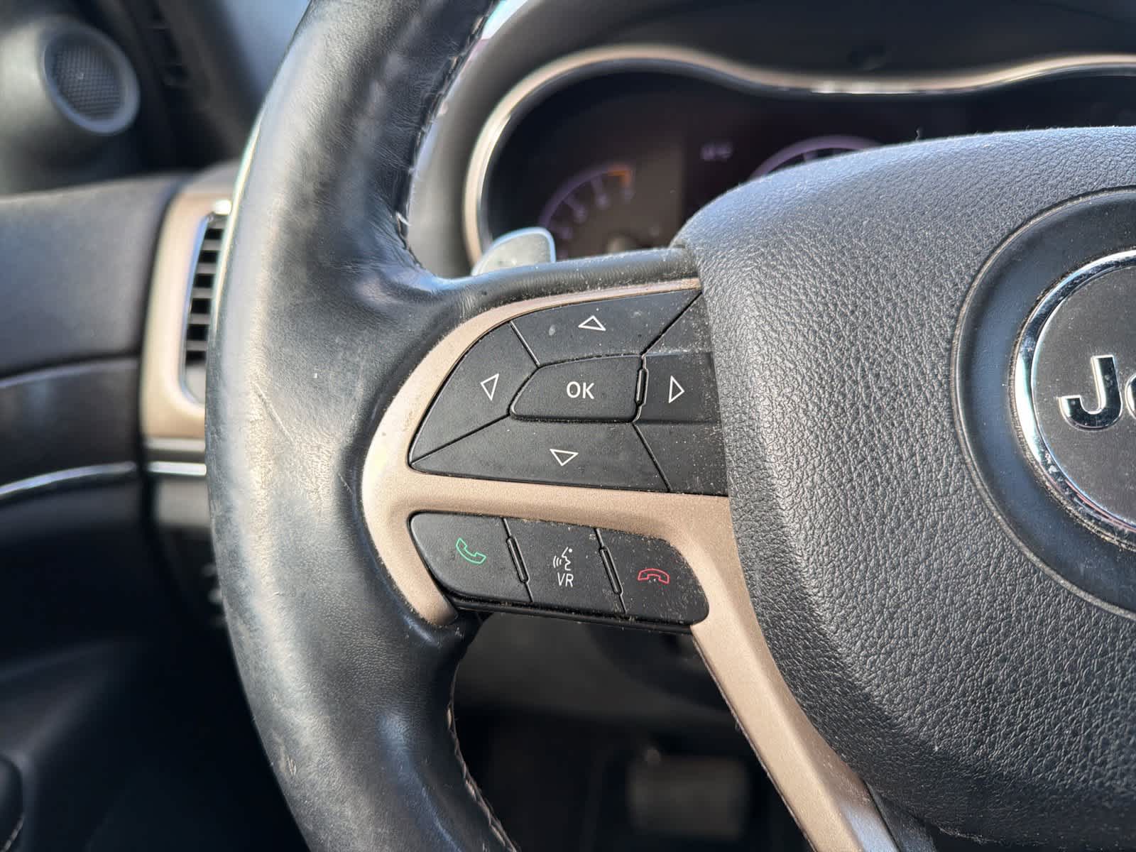 Thumbnail: 2017 Jeep Grand Cherokee - 18