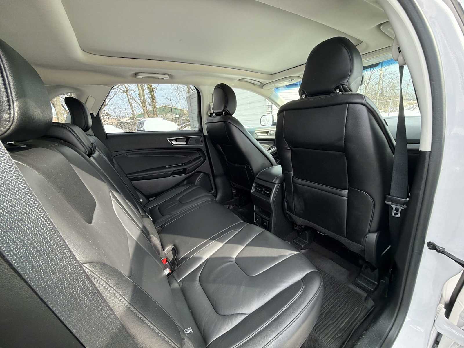 Thumbnail: 2019 Ford Edge - 14