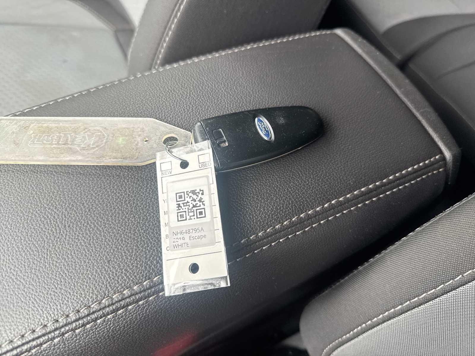 Thumbnail: 2019 Ford Escape - 32