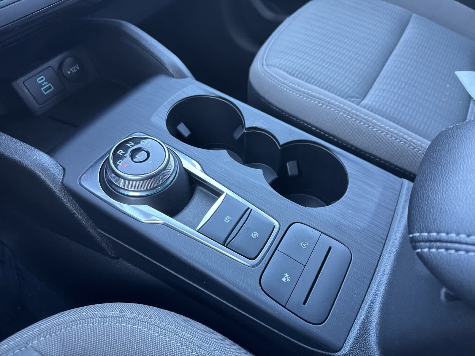 Thumbnail: 2022 Ford Escape - 16