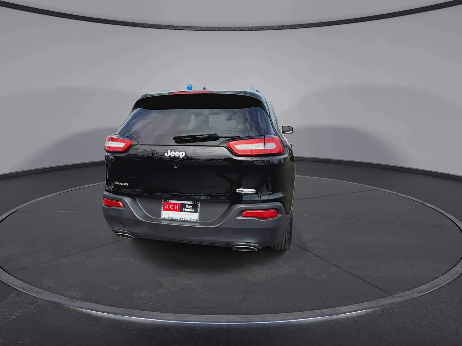 Thumbnail: 2018 Jeep Cherokee - 7