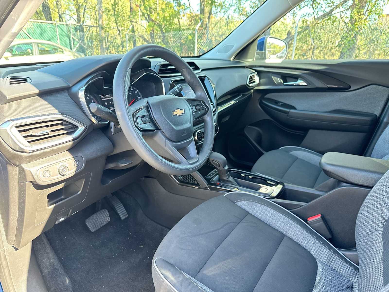 Thumbnail: 2023 Chevrolet TrailBlazer - 10