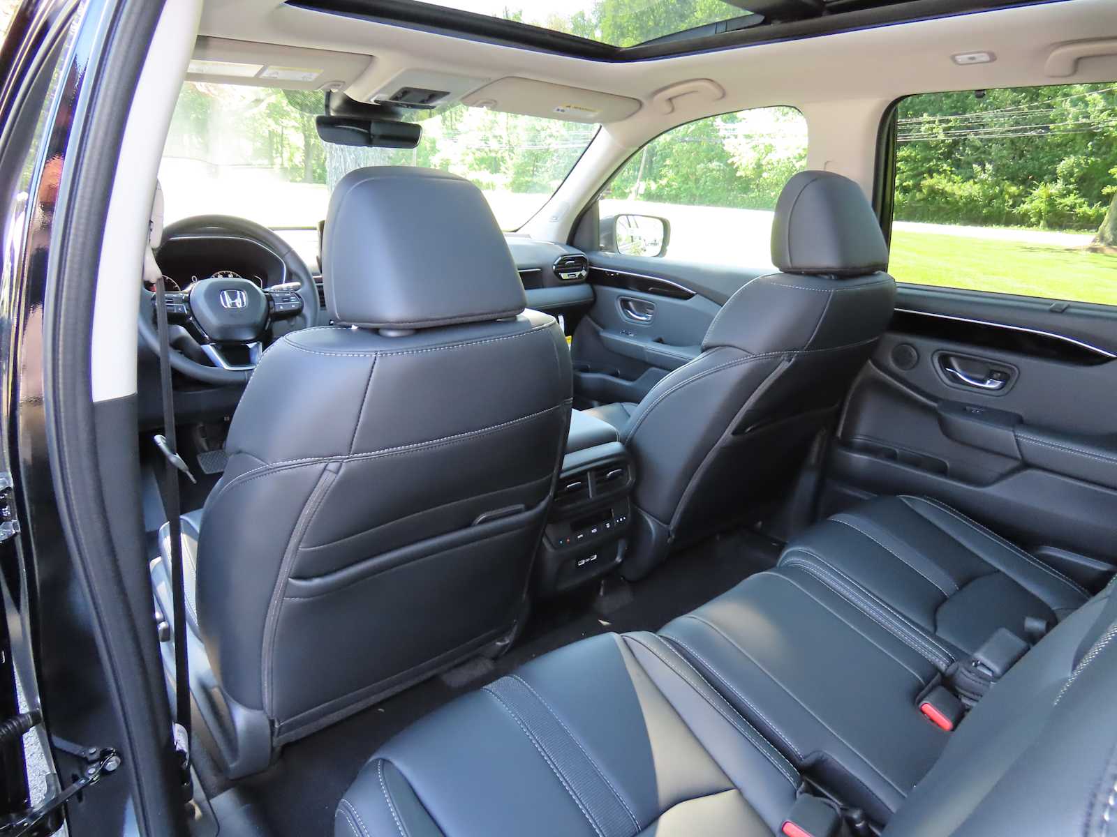 Thumbnail: 2025 Honda Pilot - 15