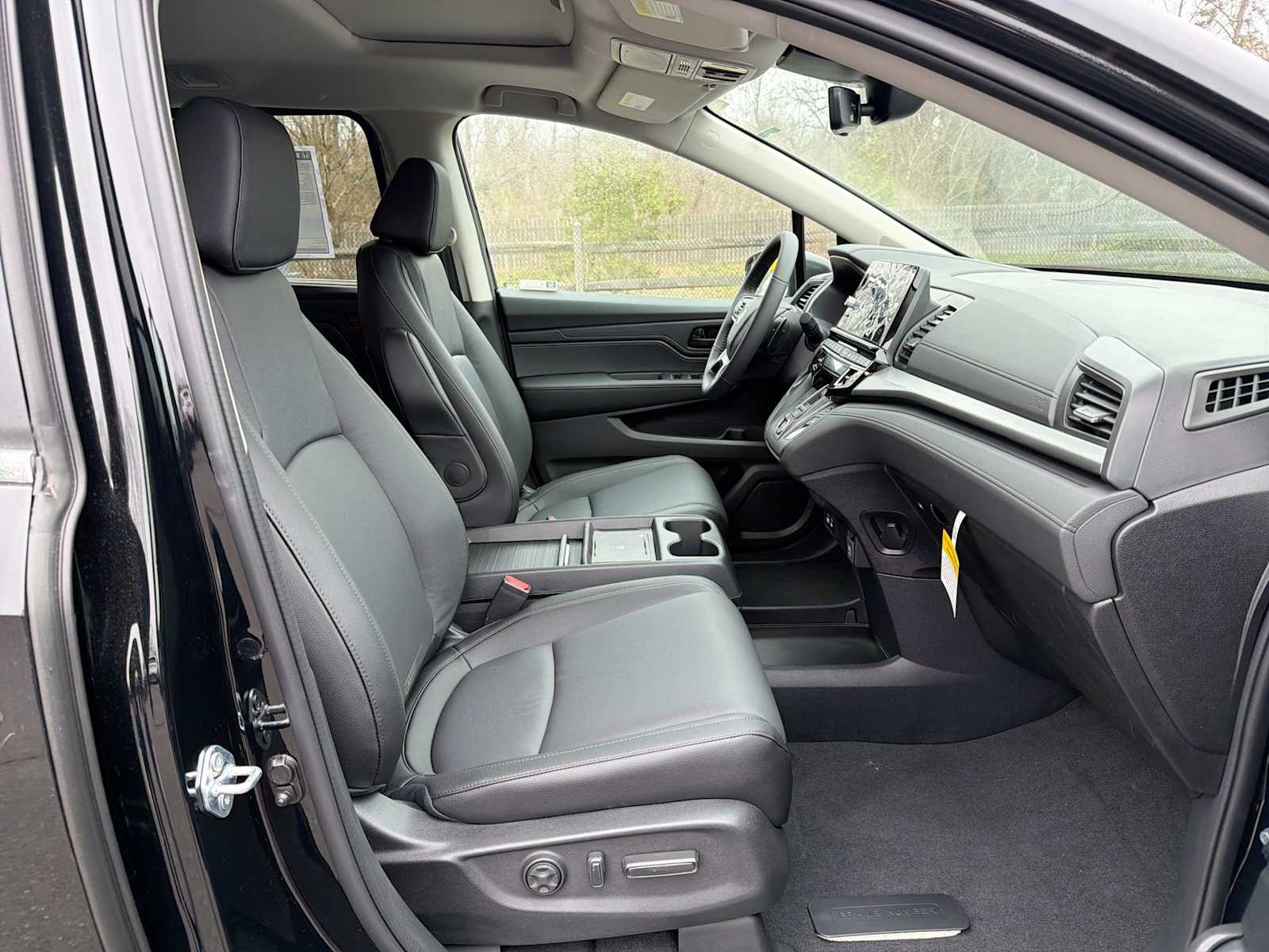 Thumbnail: 2026 Honda Odyssey - 14