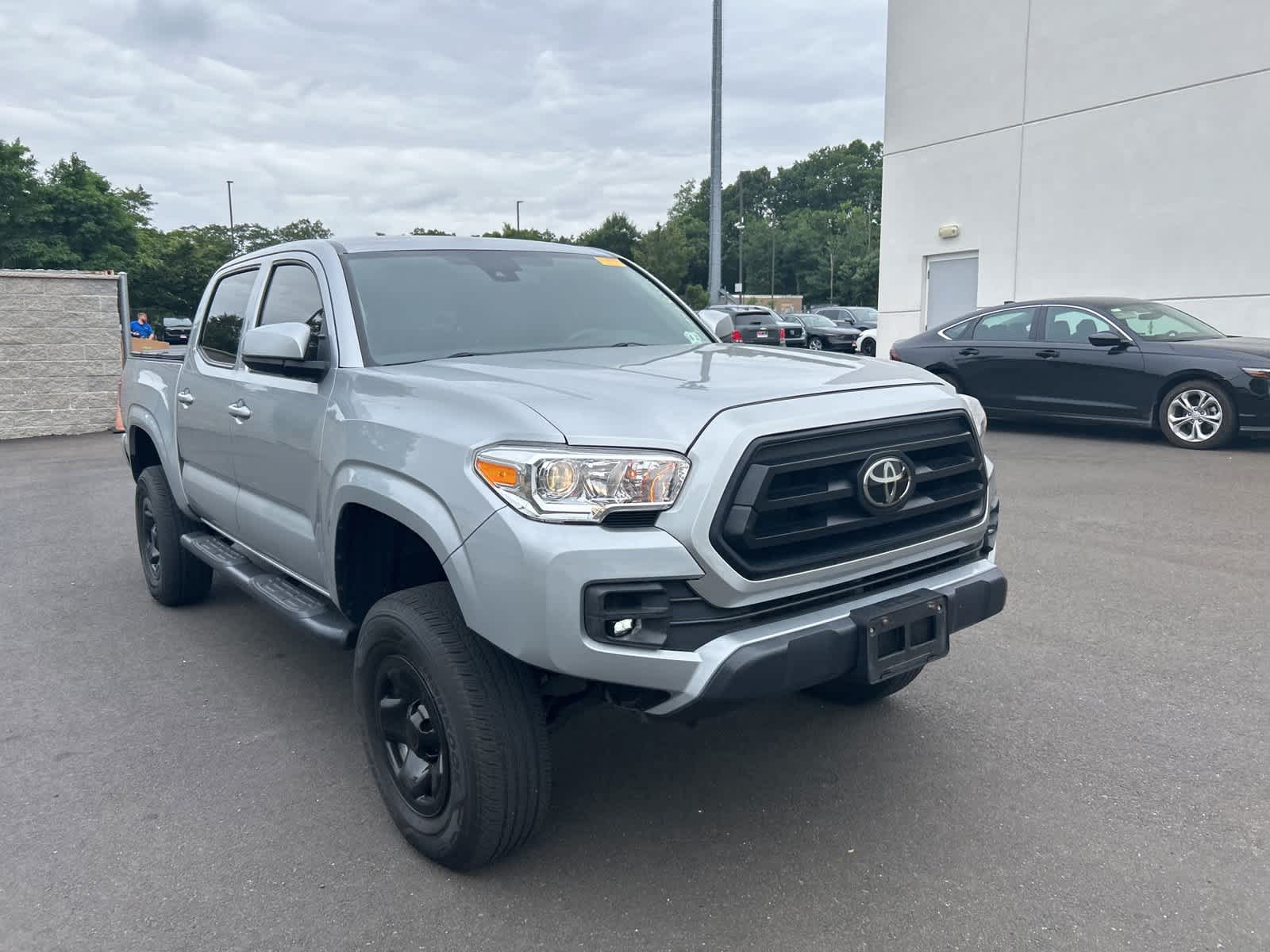 Thumbnail: 2022 Toyota Tacoma - 3