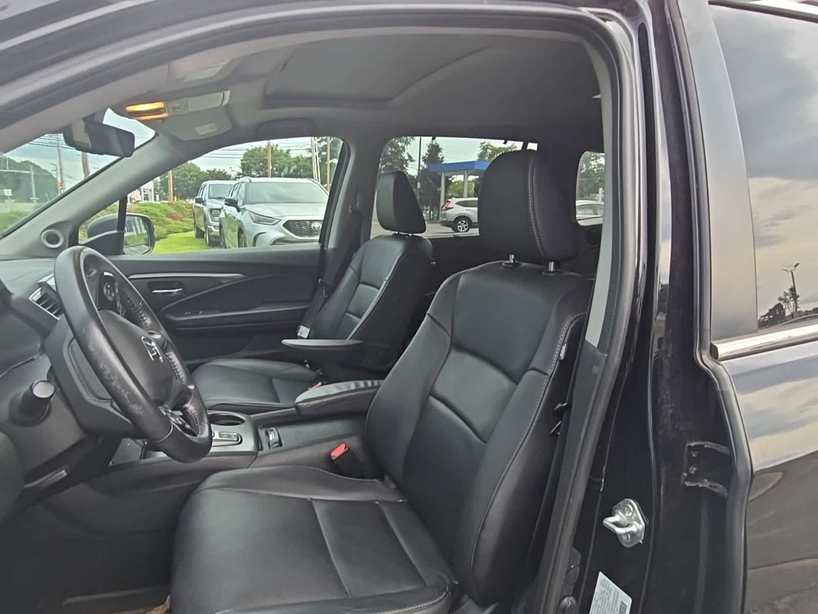 Thumbnail: 2022 Honda Pilot - 9