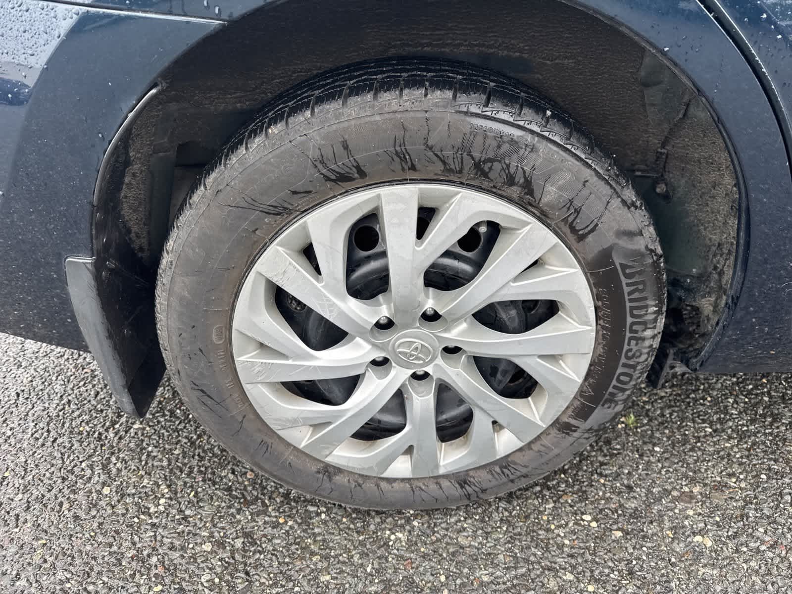 2018 Toyota Corolla LE 24