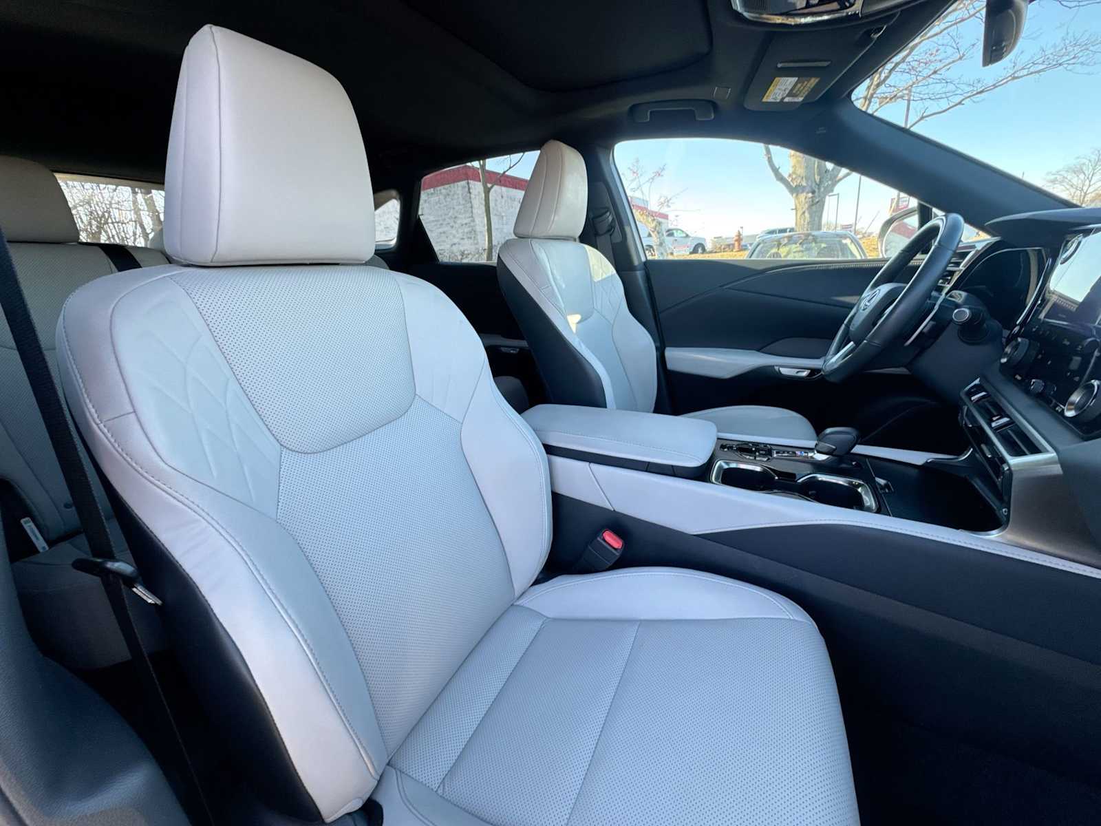 Thumbnail: 2024 Lexus RX - 17