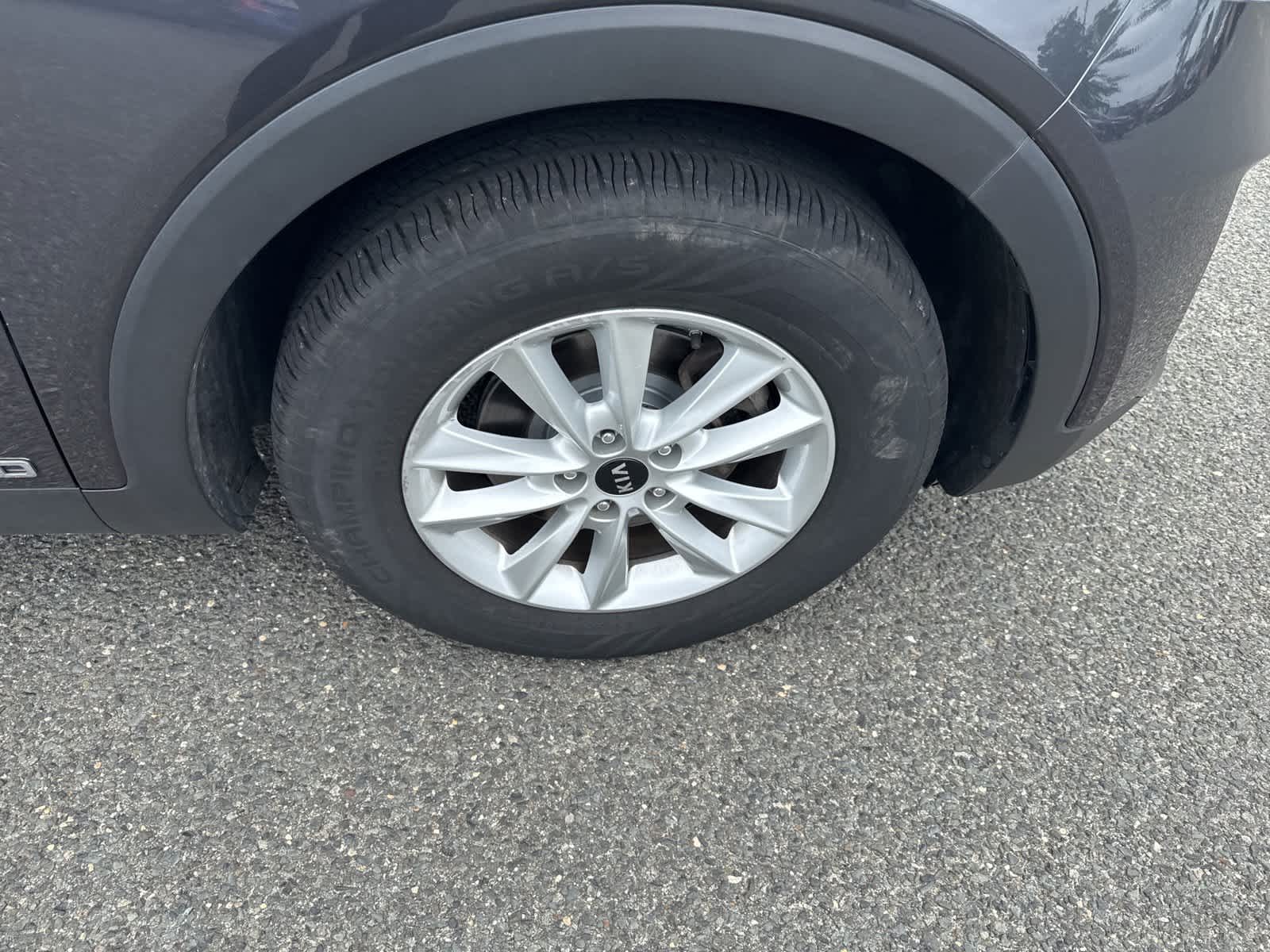 Thumbnail: 2019 Kia Sorento - 12