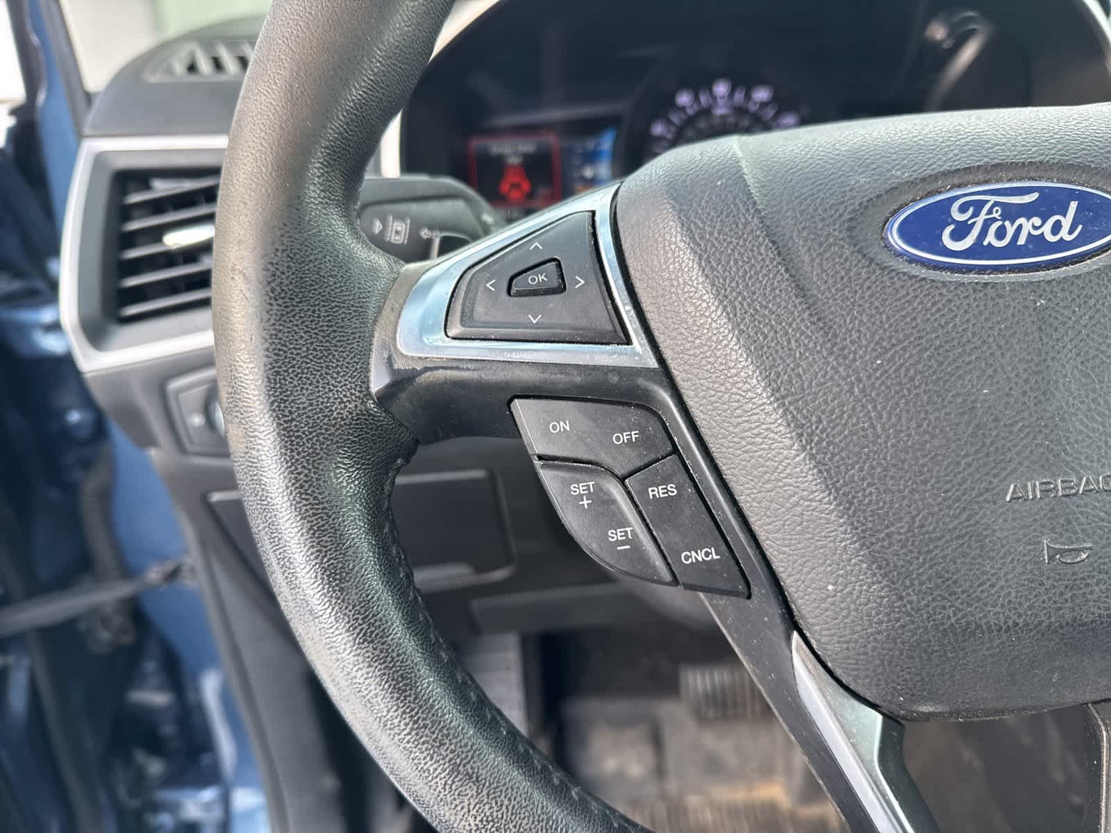 Thumbnail: 2019 Ford Edge - 15