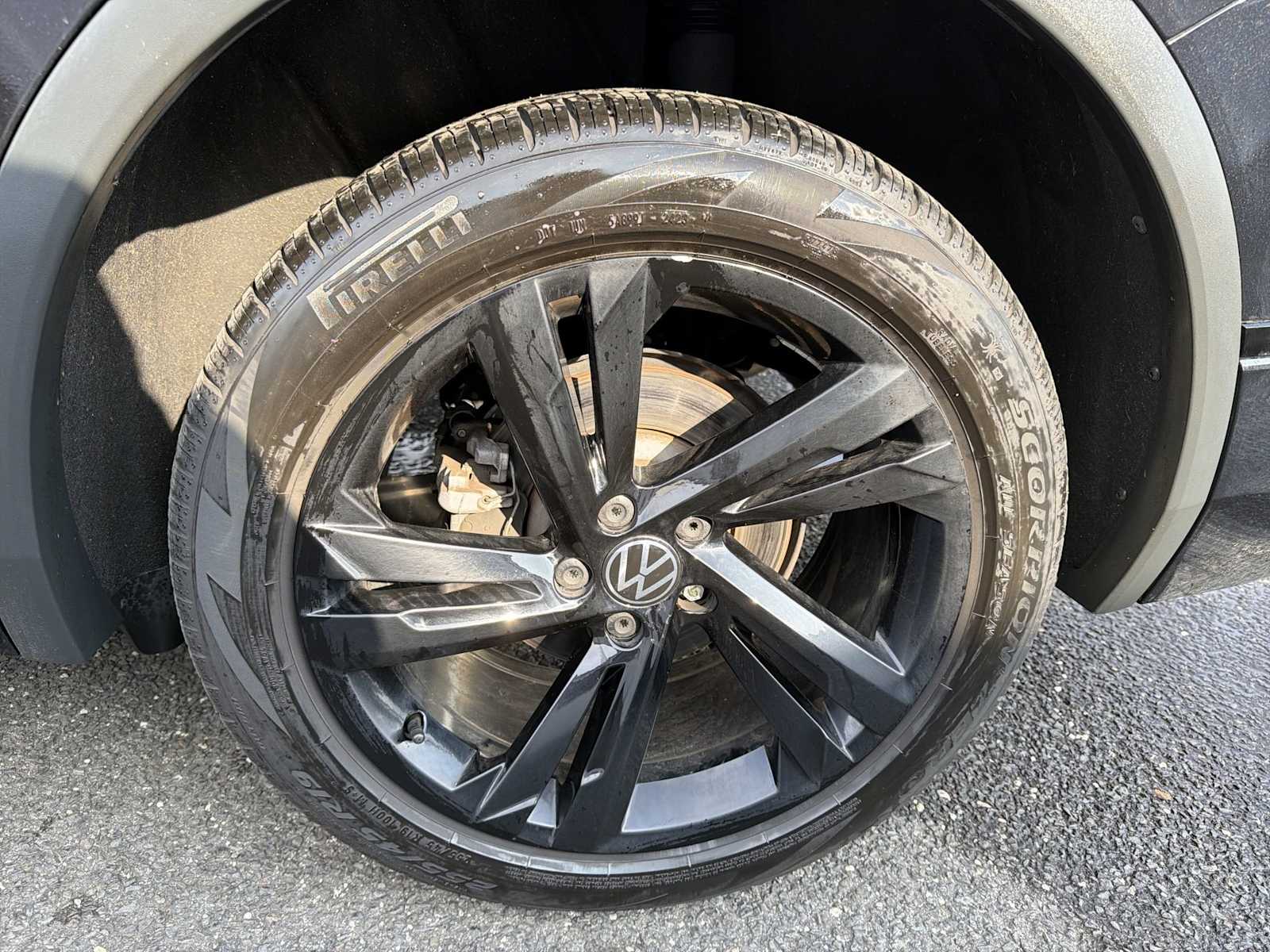 Thumbnail: 2024 Volkswagen Tiguan - 19