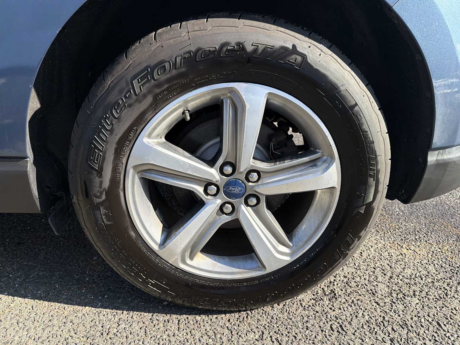 Thumbnail: 2019 Ford Edge - 19