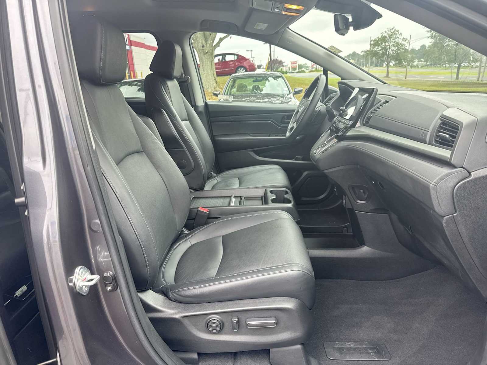 Thumbnail: 2022 Honda Odyssey - 15