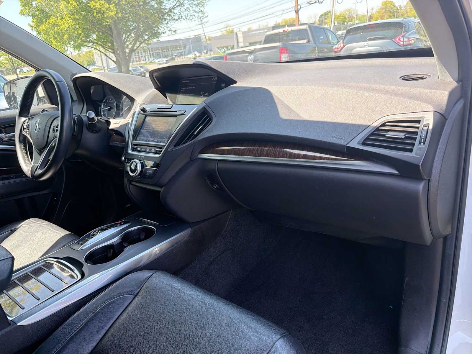 Thumbnail: 2019 Acura MDX - 16