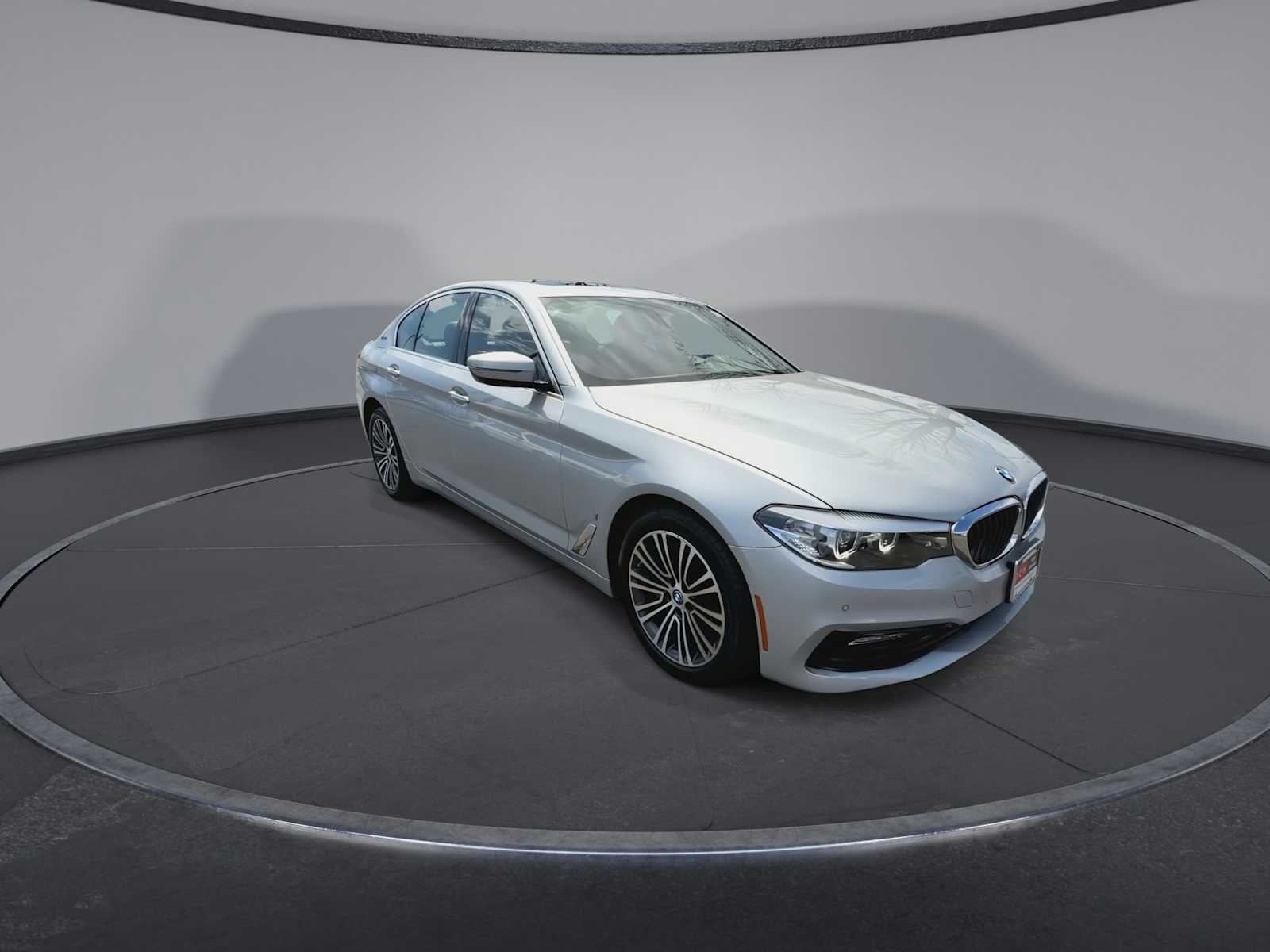 Thumbnail: 2018 BMW 5 Series - 2