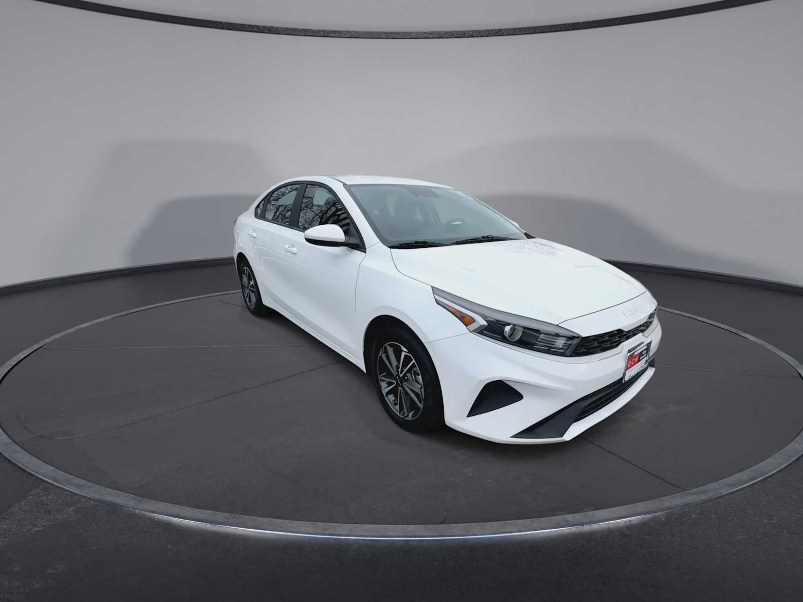 Thumbnail: 2022 Kia Forte - 2