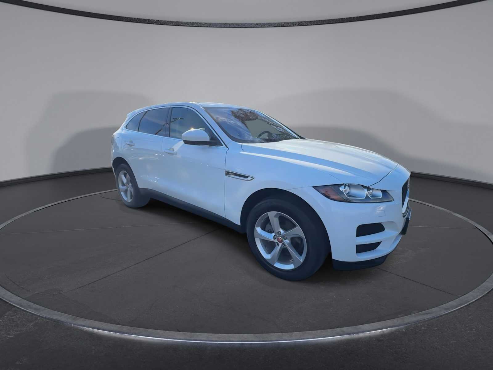 2020 Jaguar F-PACE Premium photo 2