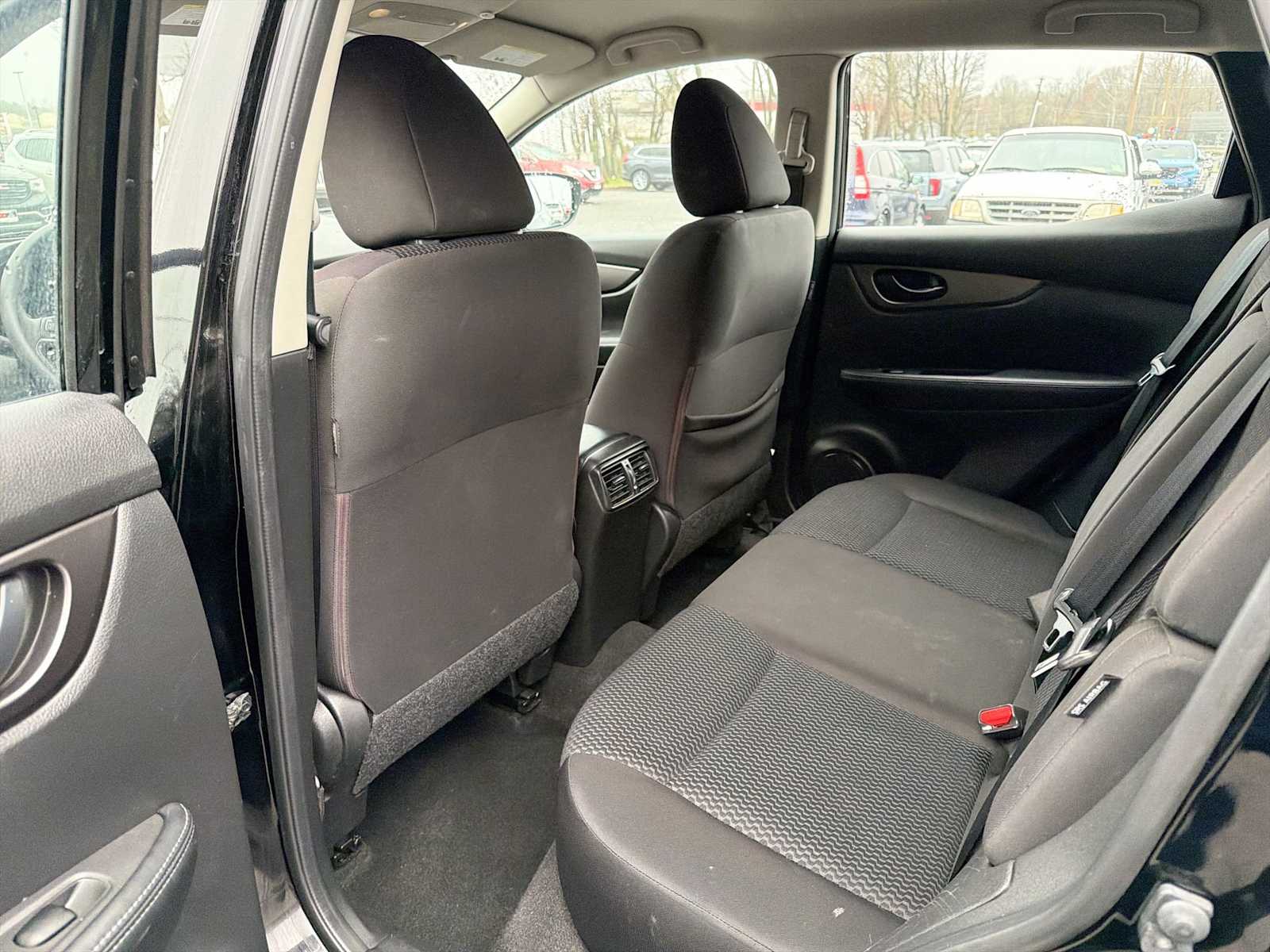 Thumbnail: 2020 Nissan Rogue Sport - 12