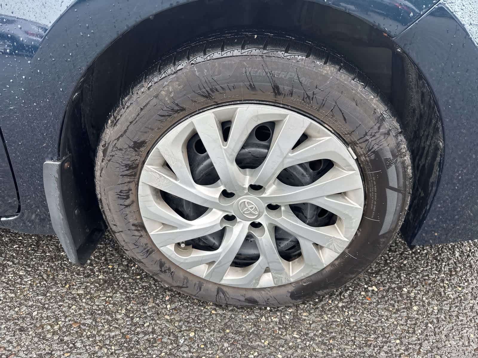 2018 Toyota Corolla LE 25