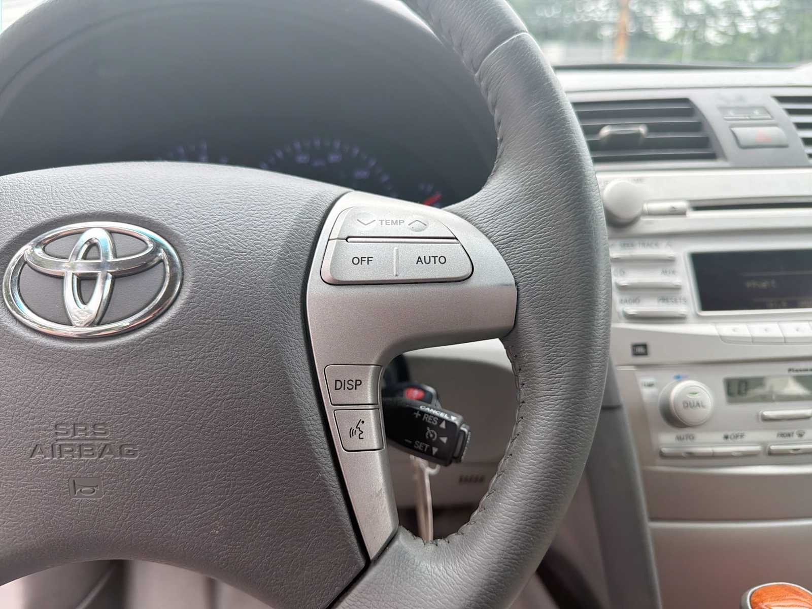 Thumbnail: 2010 Toyota Camry - 26