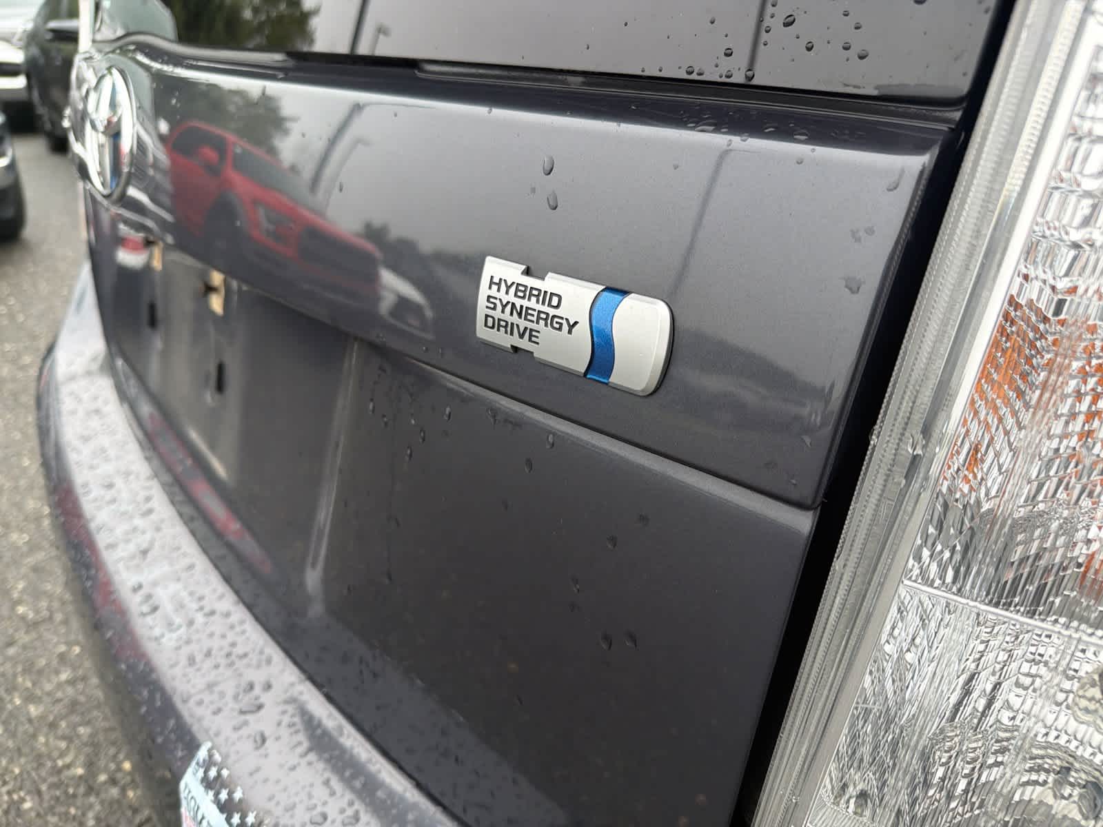 Thumbnail: 2013 Toyota Prius - 23