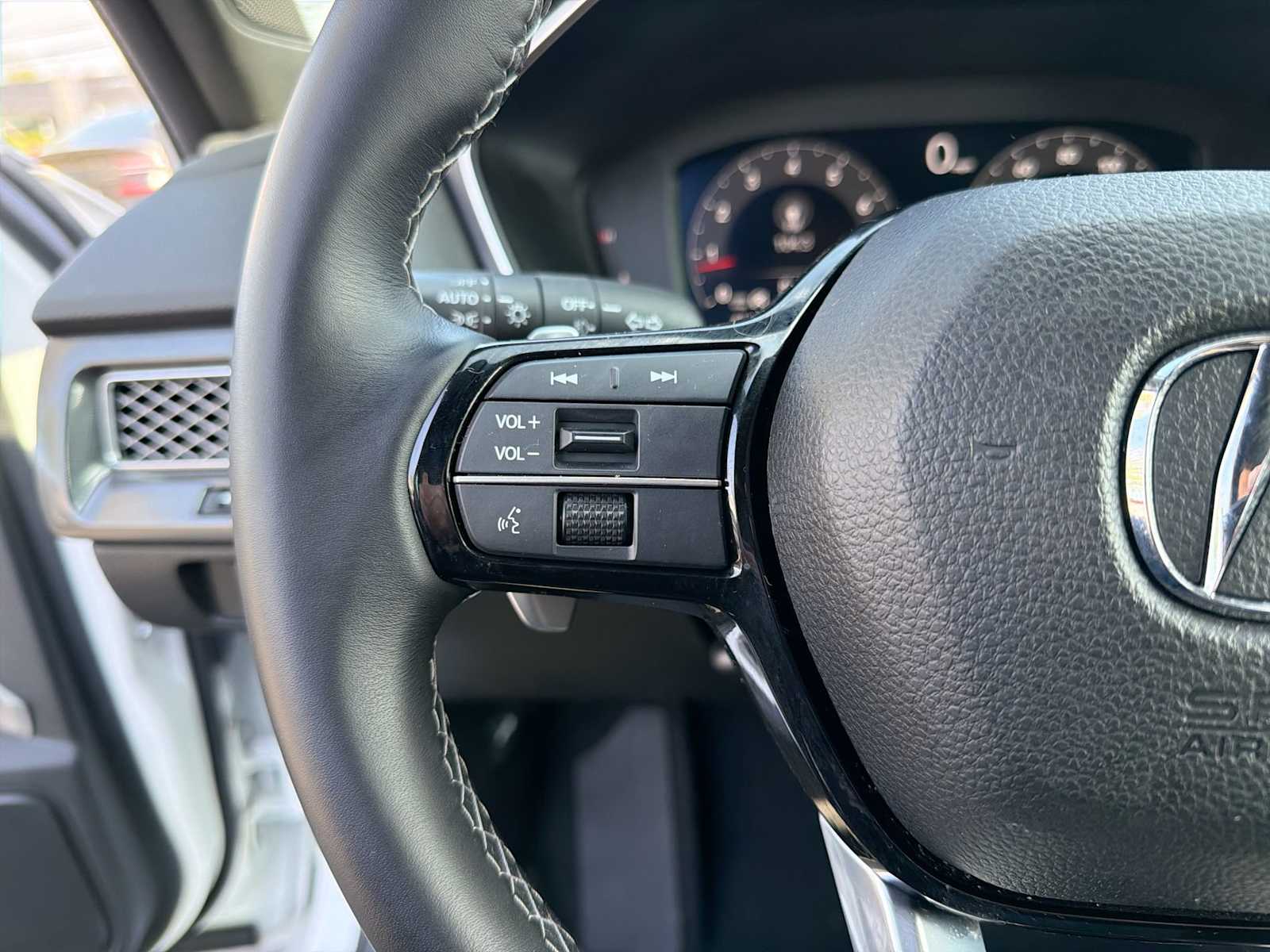 Thumbnail: 2023 Acura Integra - 25