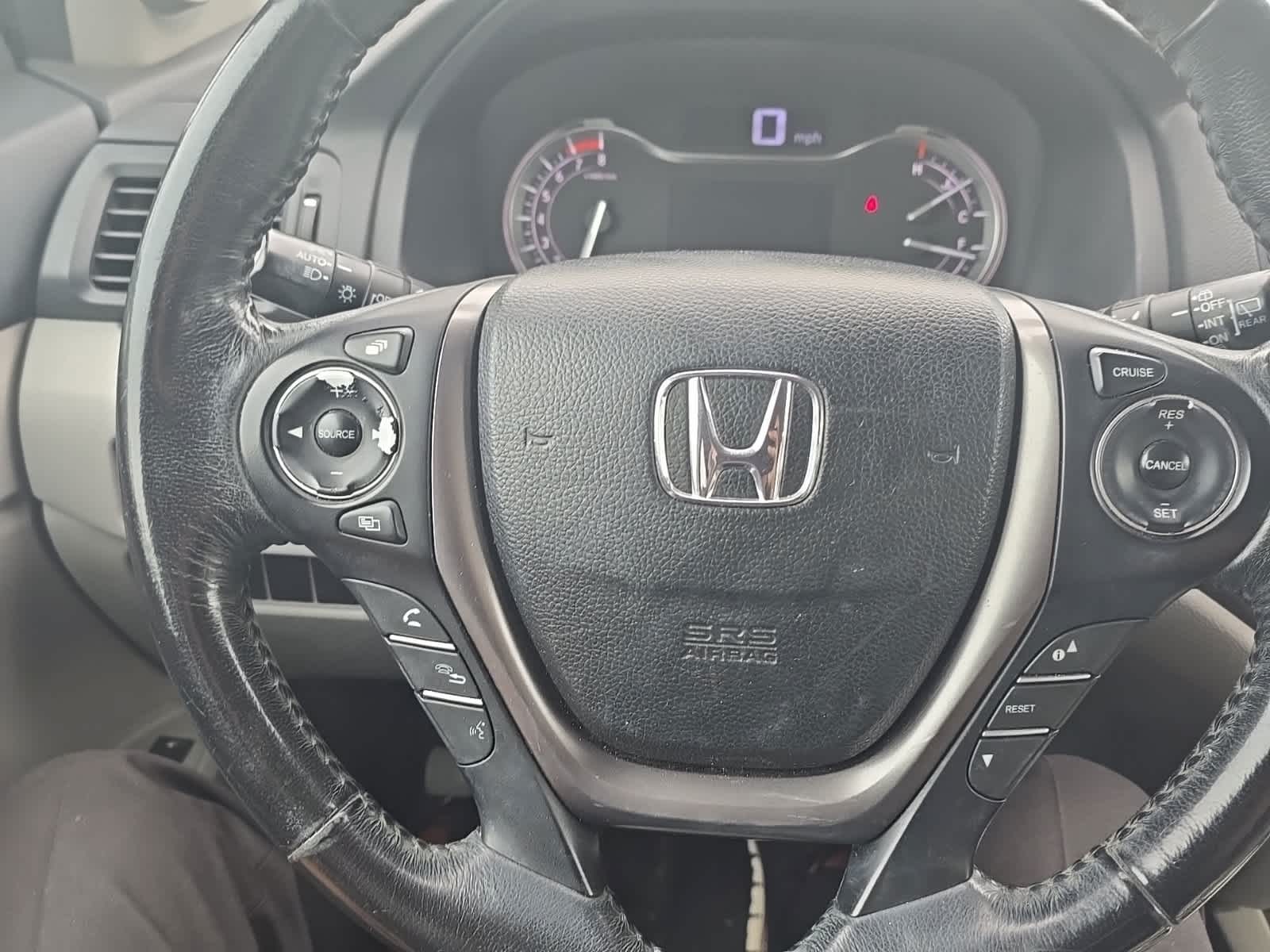 Thumbnail: 2017 Honda Pilot - 31