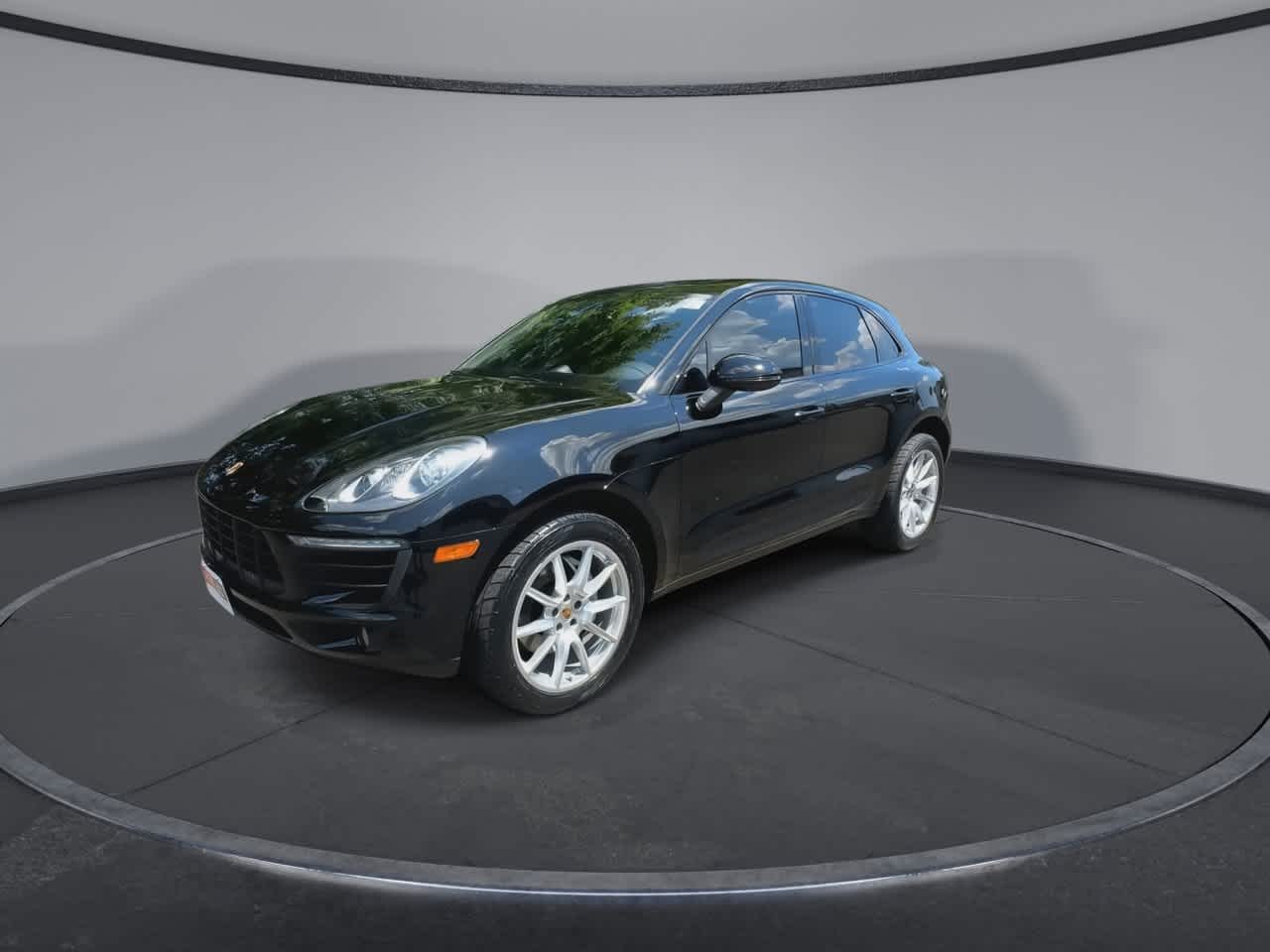 Thumbnail: 2018 Porsche Macan - 4