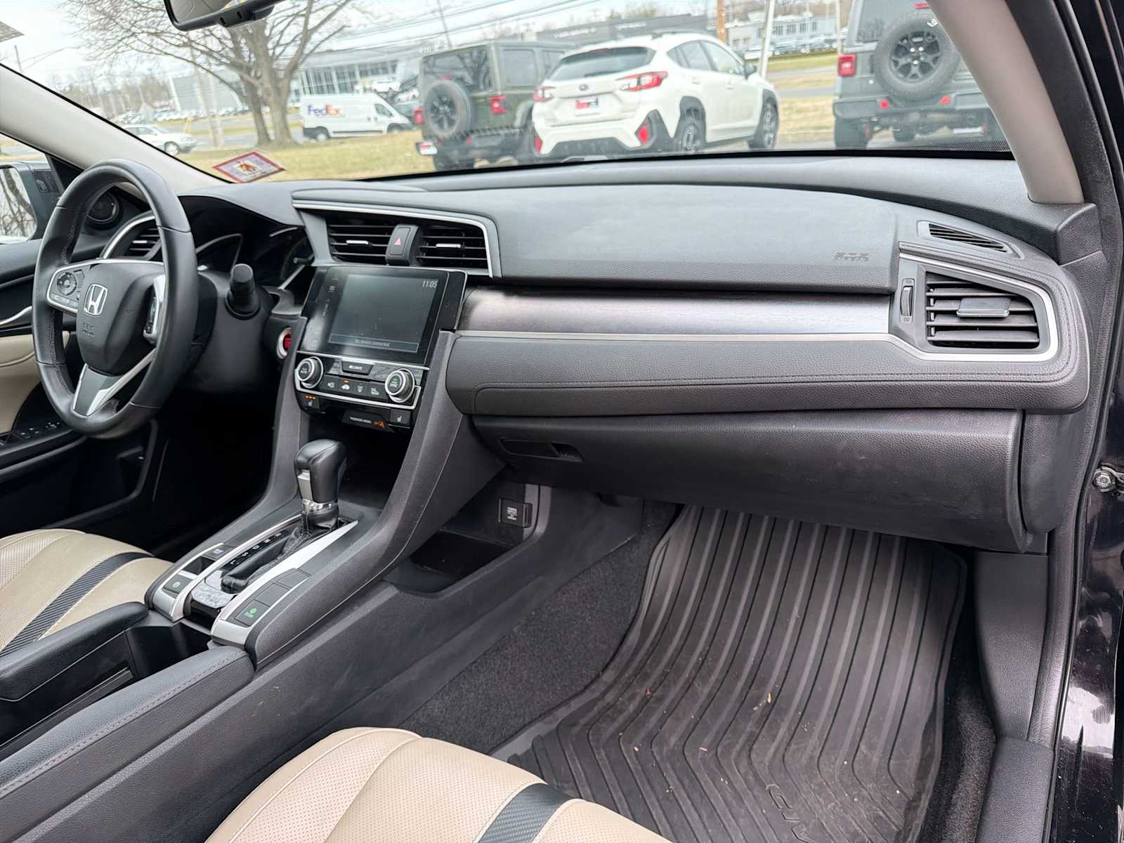 Thumbnail: 2017 Honda Civic - 16