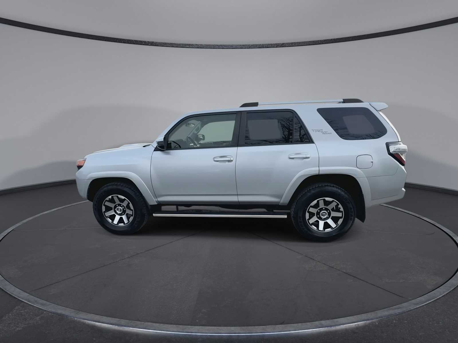 Thumbnail: 2018 Toyota 4Runner - 5