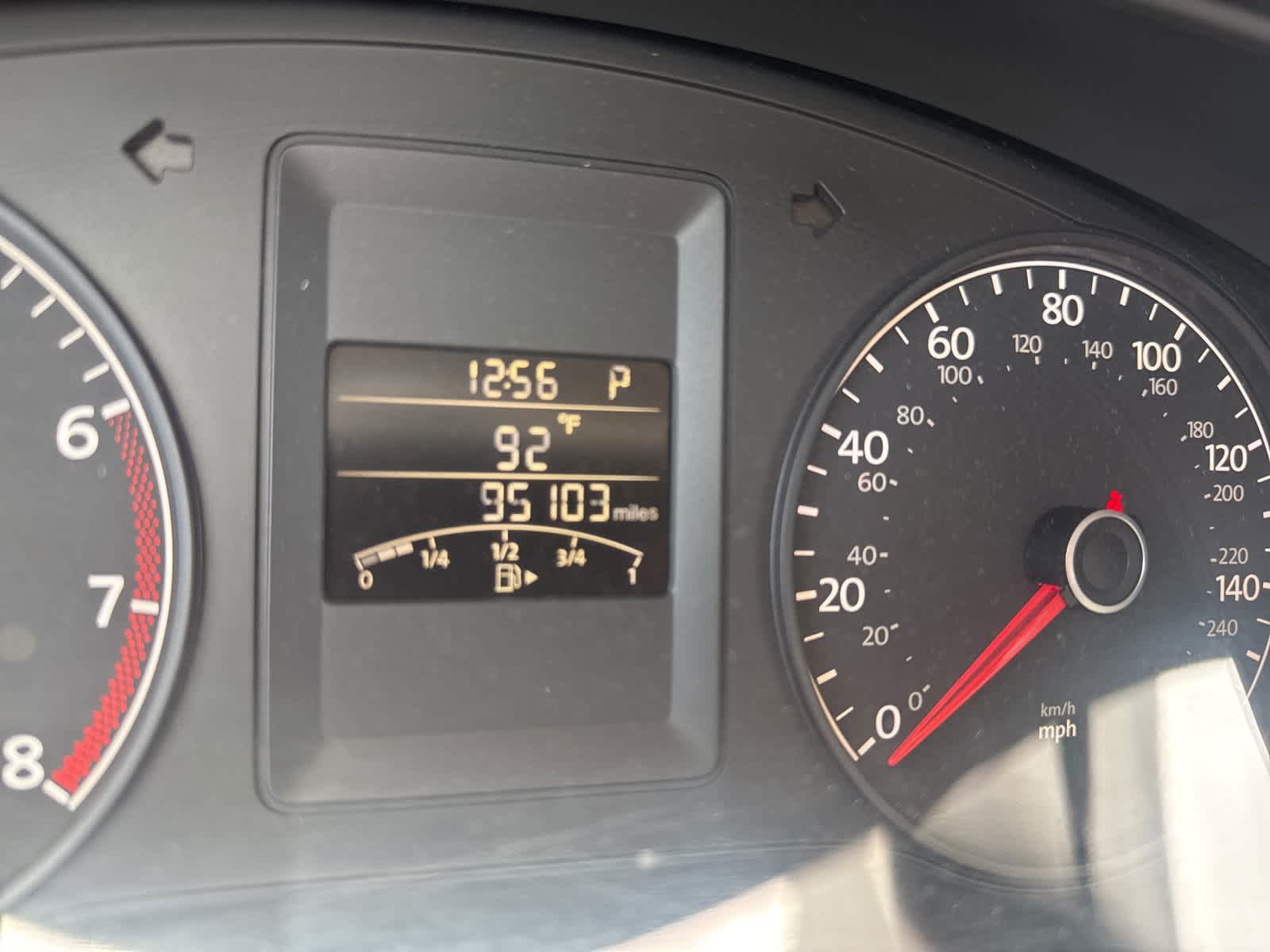 Thumbnail: 2011 Volkswagen Jetta - 15