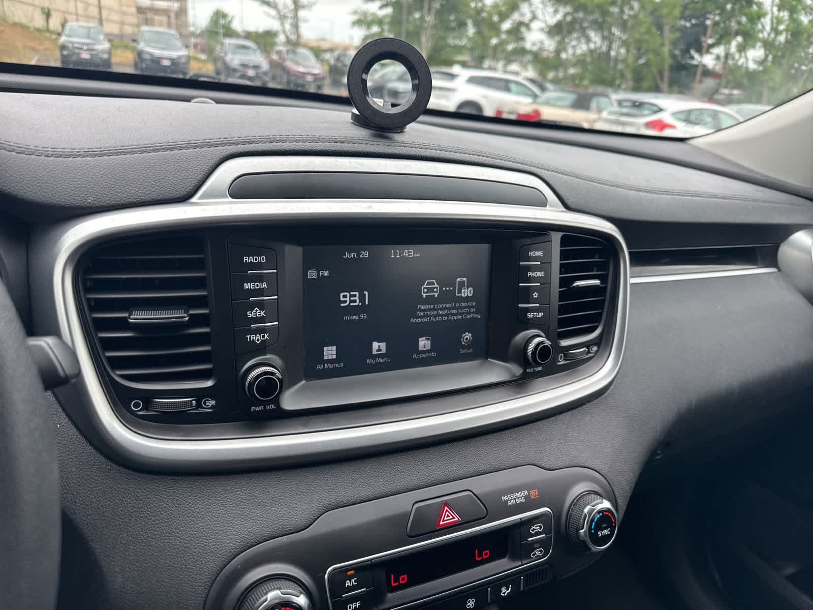 Thumbnail: 2019 Kia Sorento - 26