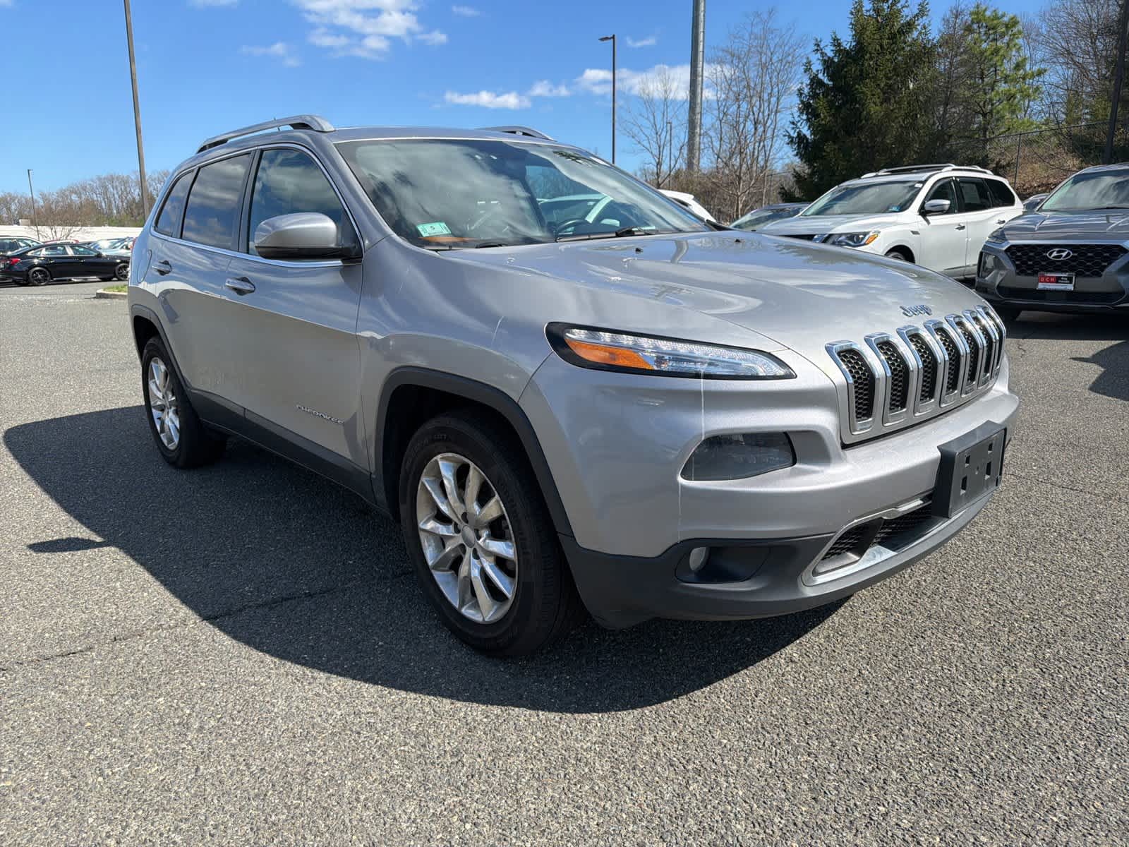 Thumbnail: 2015 Jeep Cherokee - 7