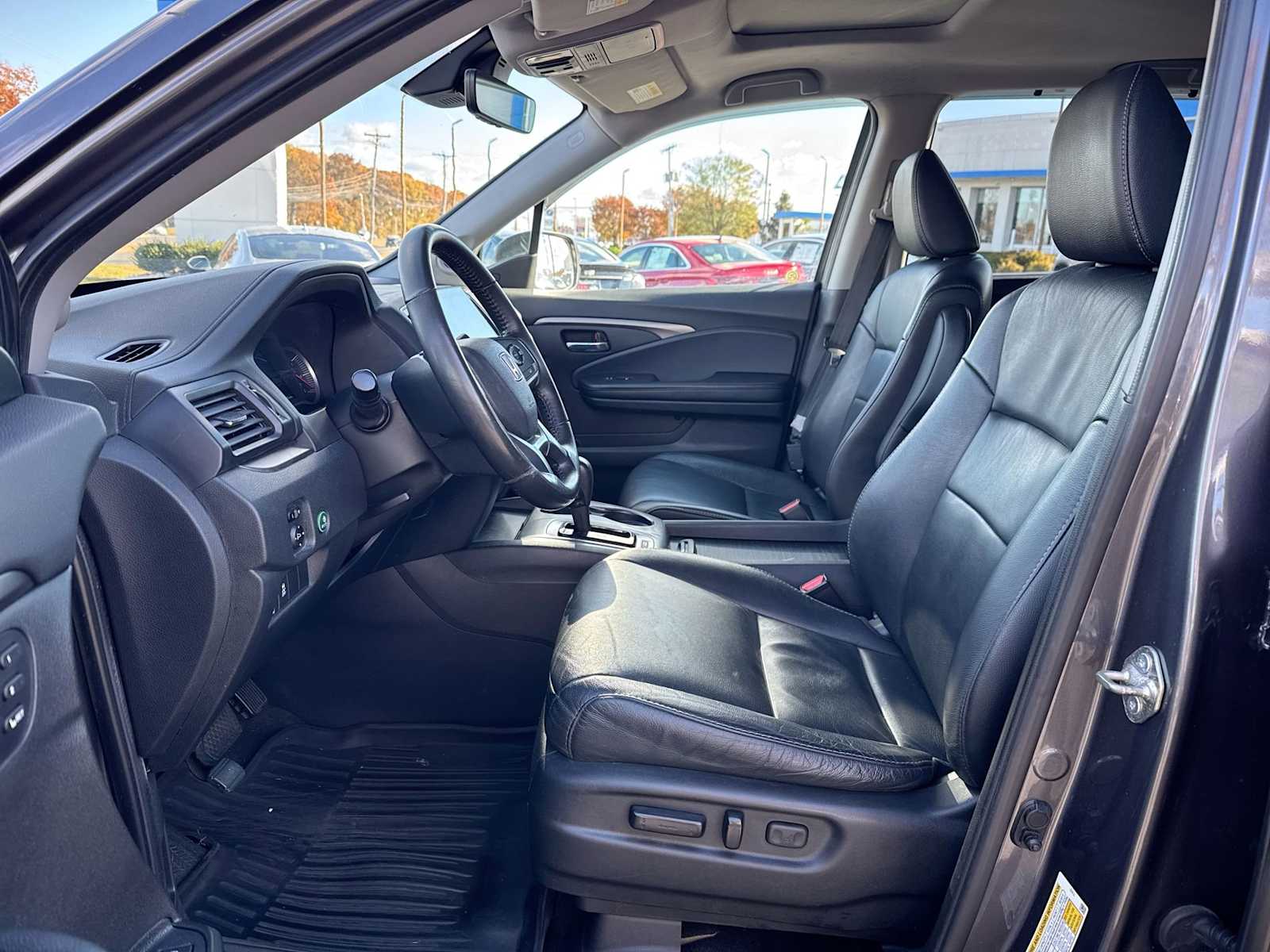 Thumbnail: 2020 Honda Pilot - 11