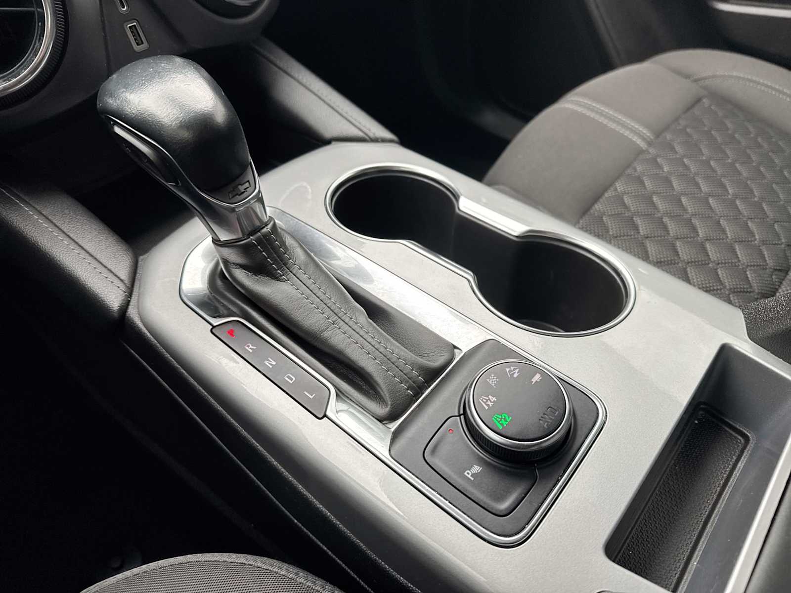 Thumbnail: 2020 Chevrolet Blazer - 29