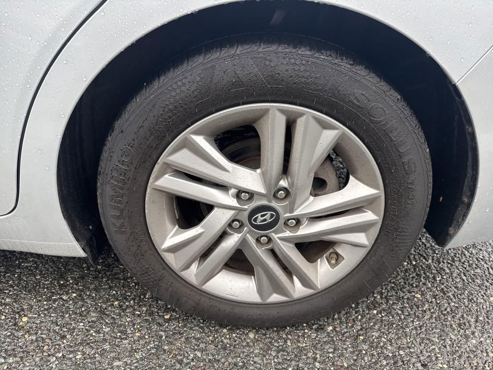 2019 Hyundai Elantra Value Edition 24
