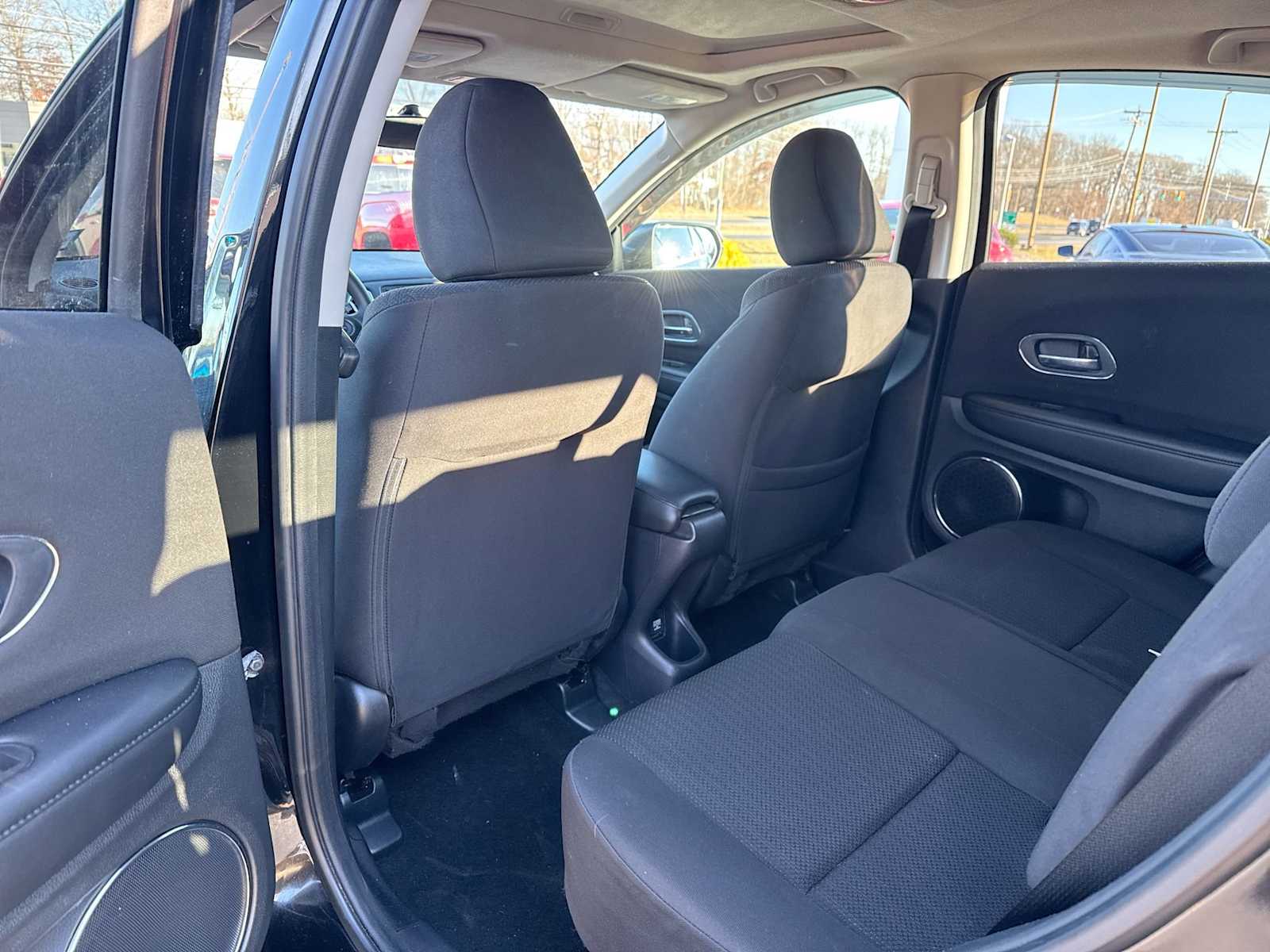 Thumbnail: 2017 Honda HR-V - 12