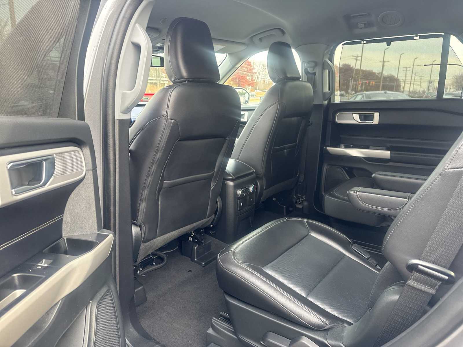 Thumbnail: 2022 Ford Explorer - 12