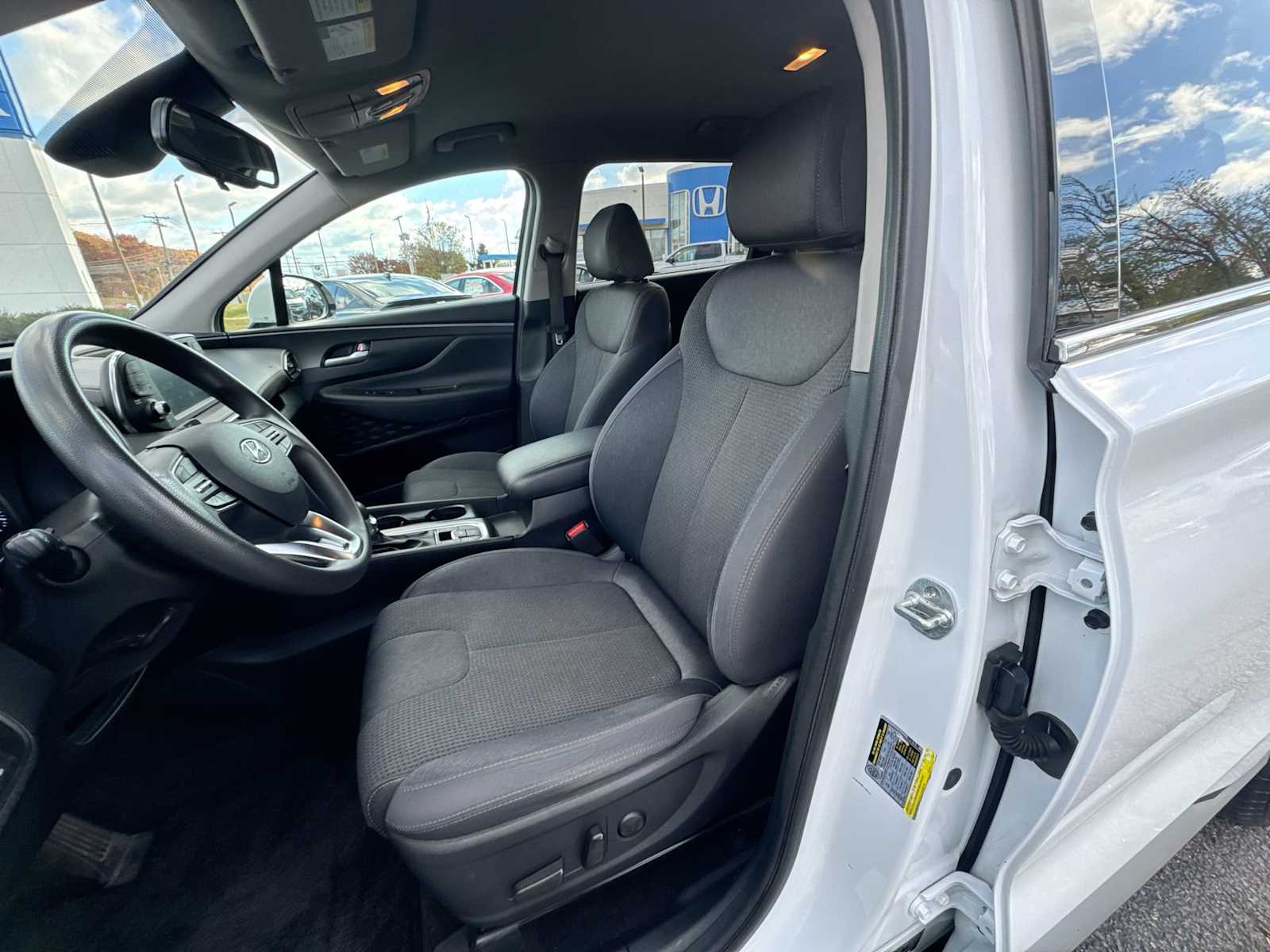 Thumbnail: 2020 Hyundai Santa Fe - 21