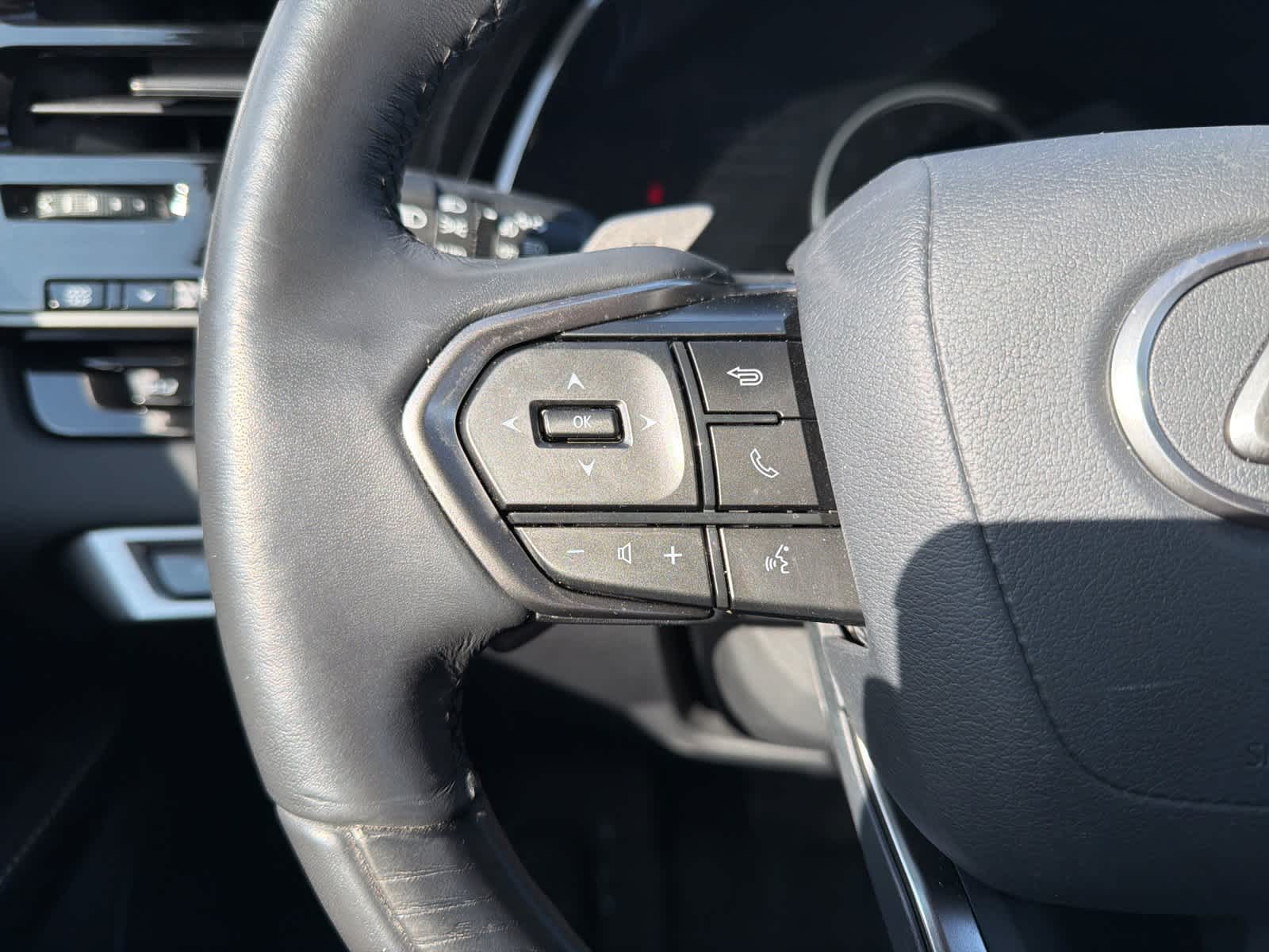 Thumbnail: 2023 Lexus RX - 17