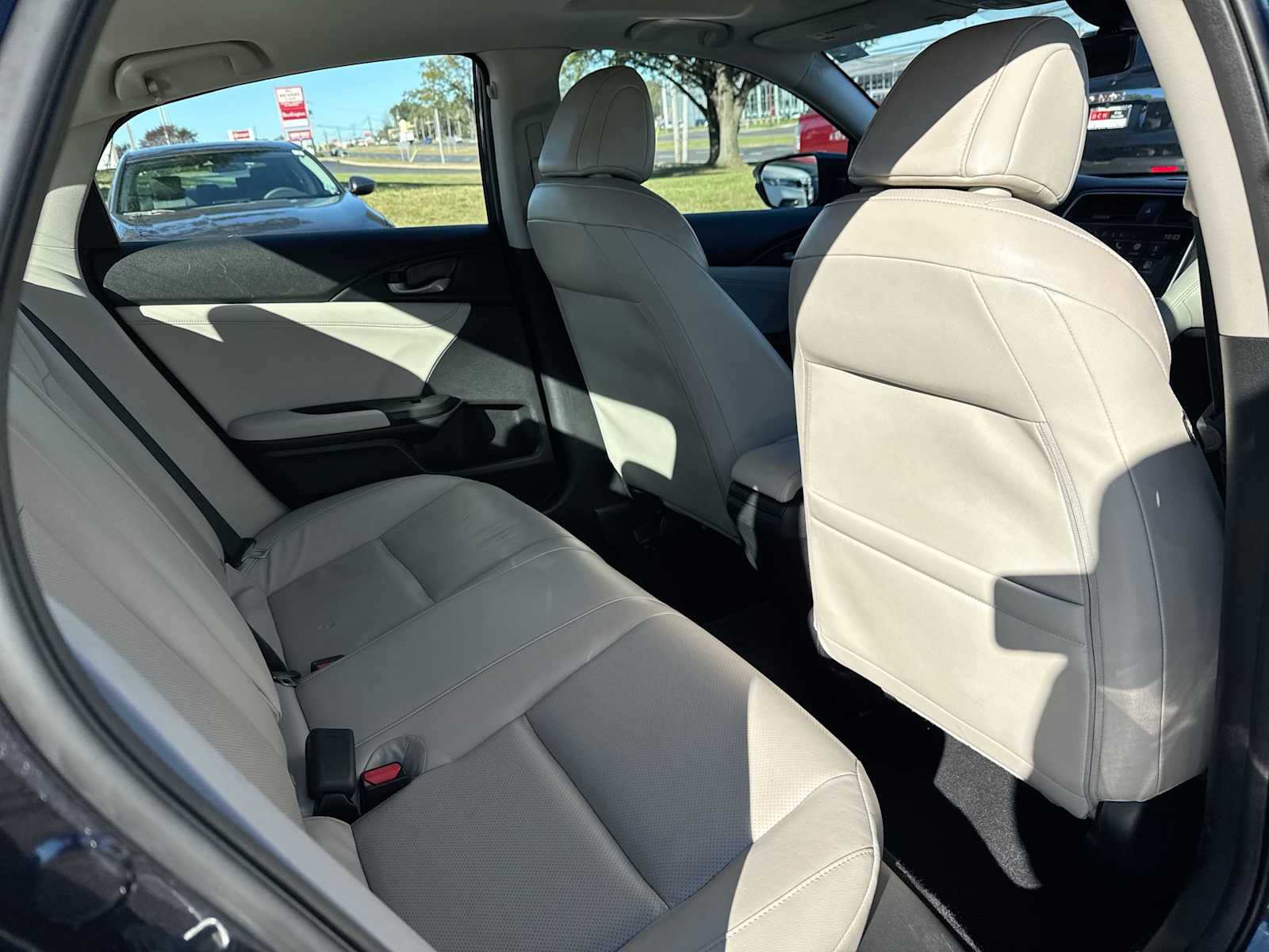 Thumbnail: 2021 Honda Insight - 14