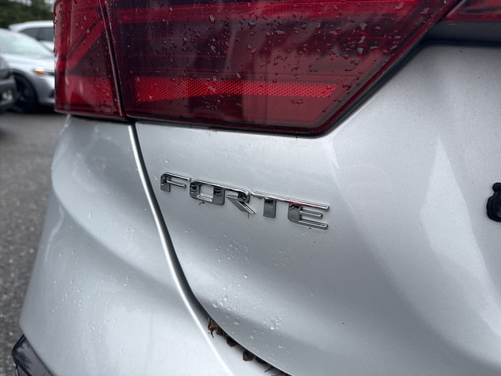 2019 Kia Forte LXS 23