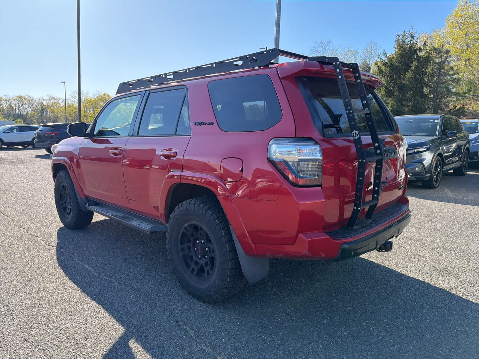 Thumbnail: 2017 Toyota 4Runner - 3