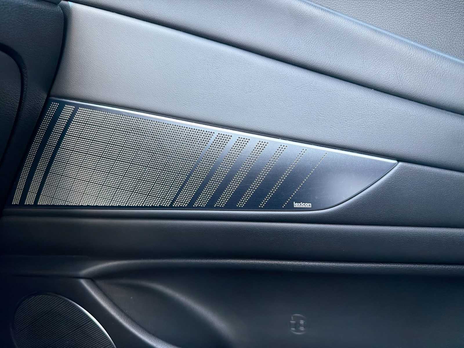 Thumbnail: 2023 Genesis G80 - 30