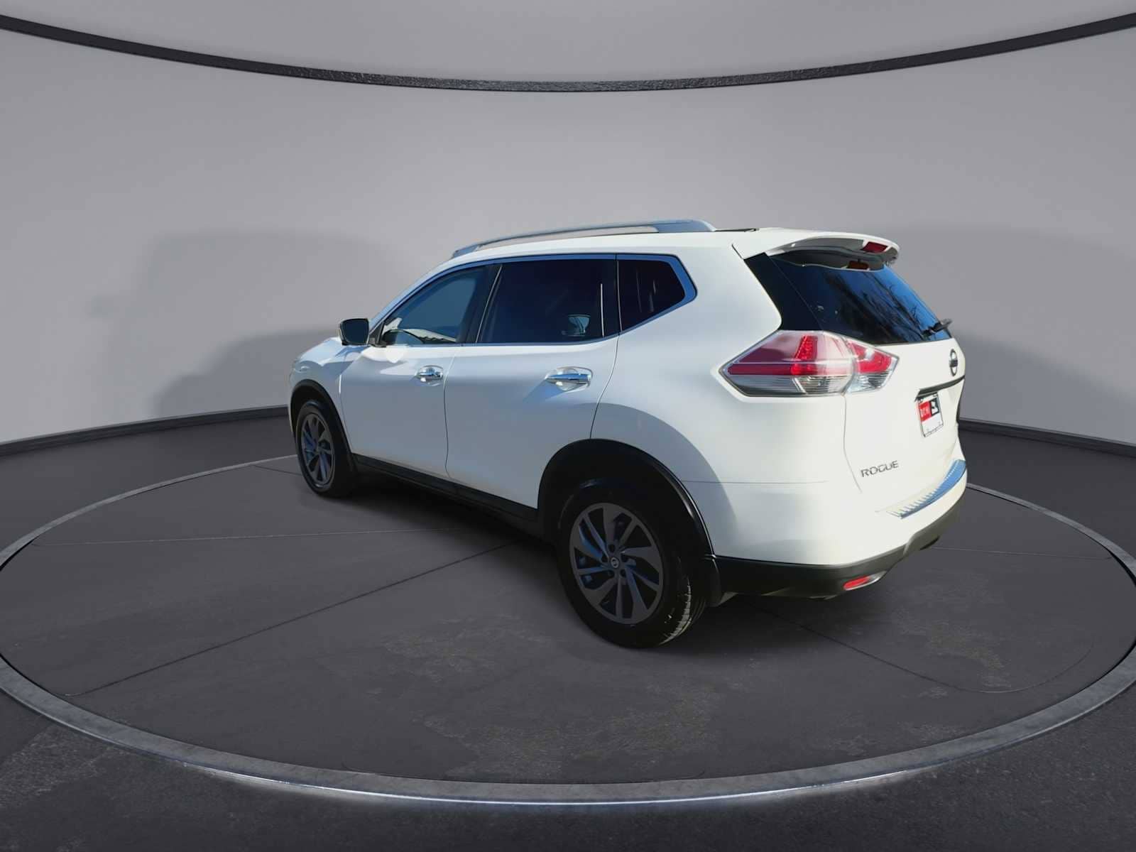 Thumbnail: 2016 Nissan Rogue - 6