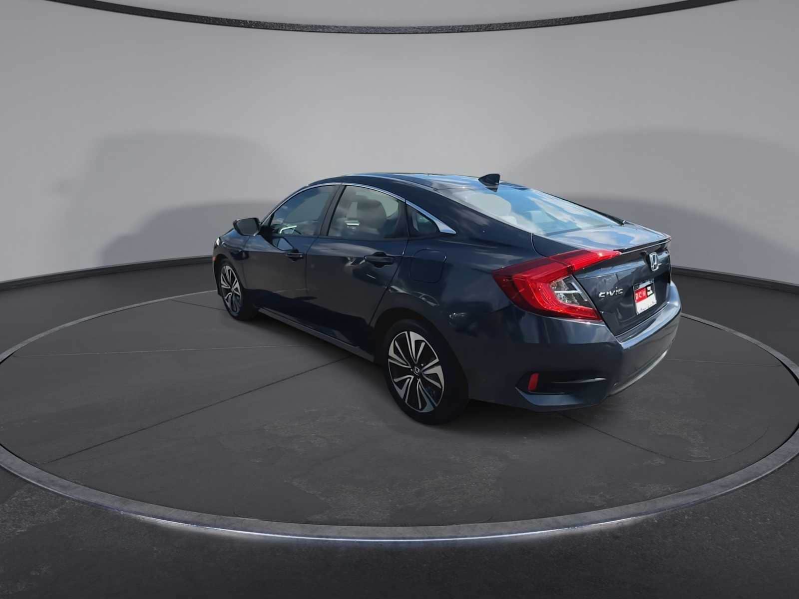 Thumbnail: 2017 Honda Civic - 6