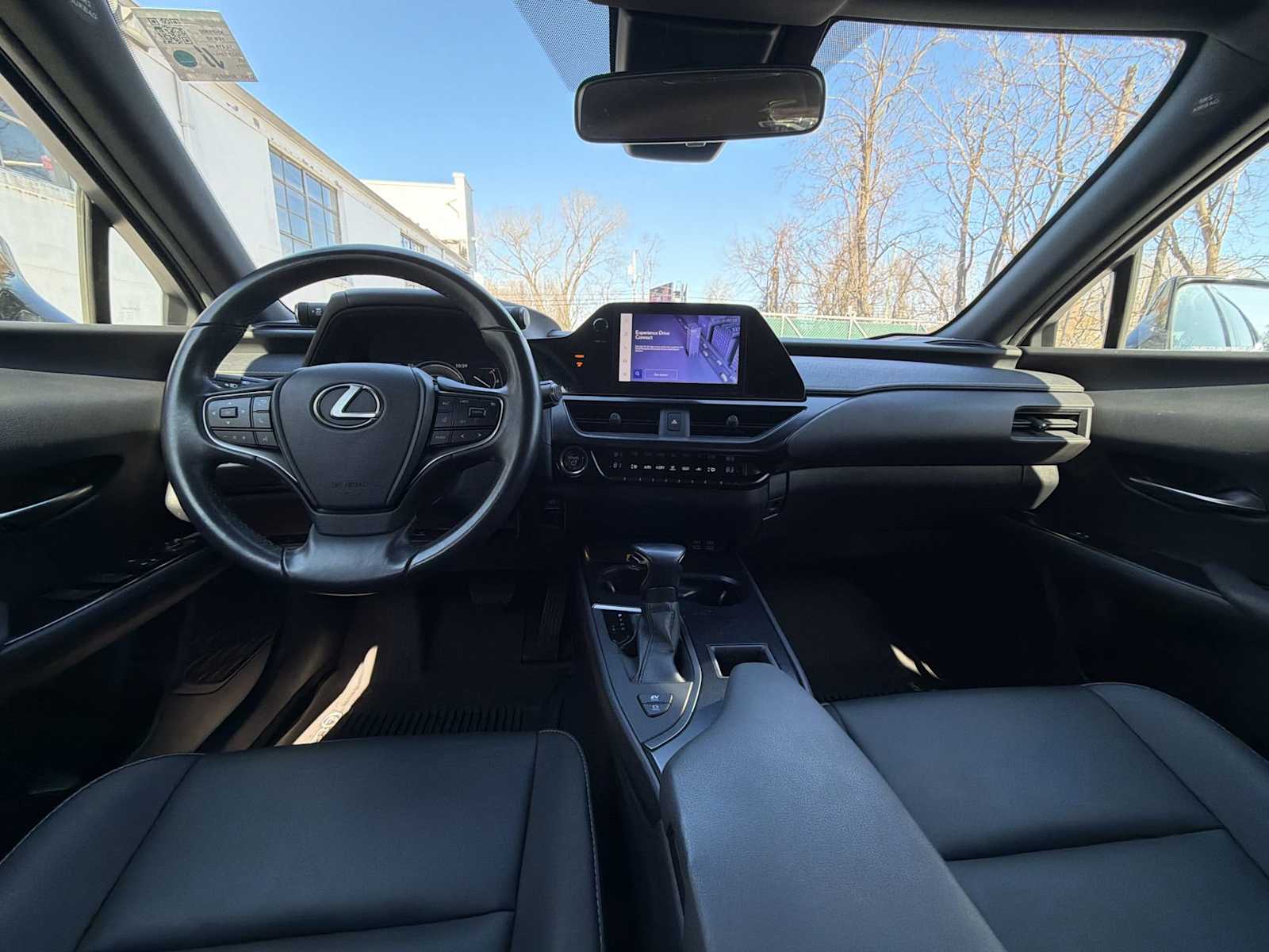 Thumbnail: 2023 Lexus UX - 20