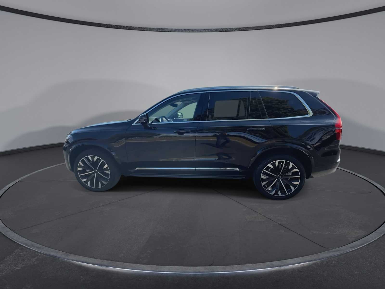 Thumbnail: 2025 Volvo XC90 - 4