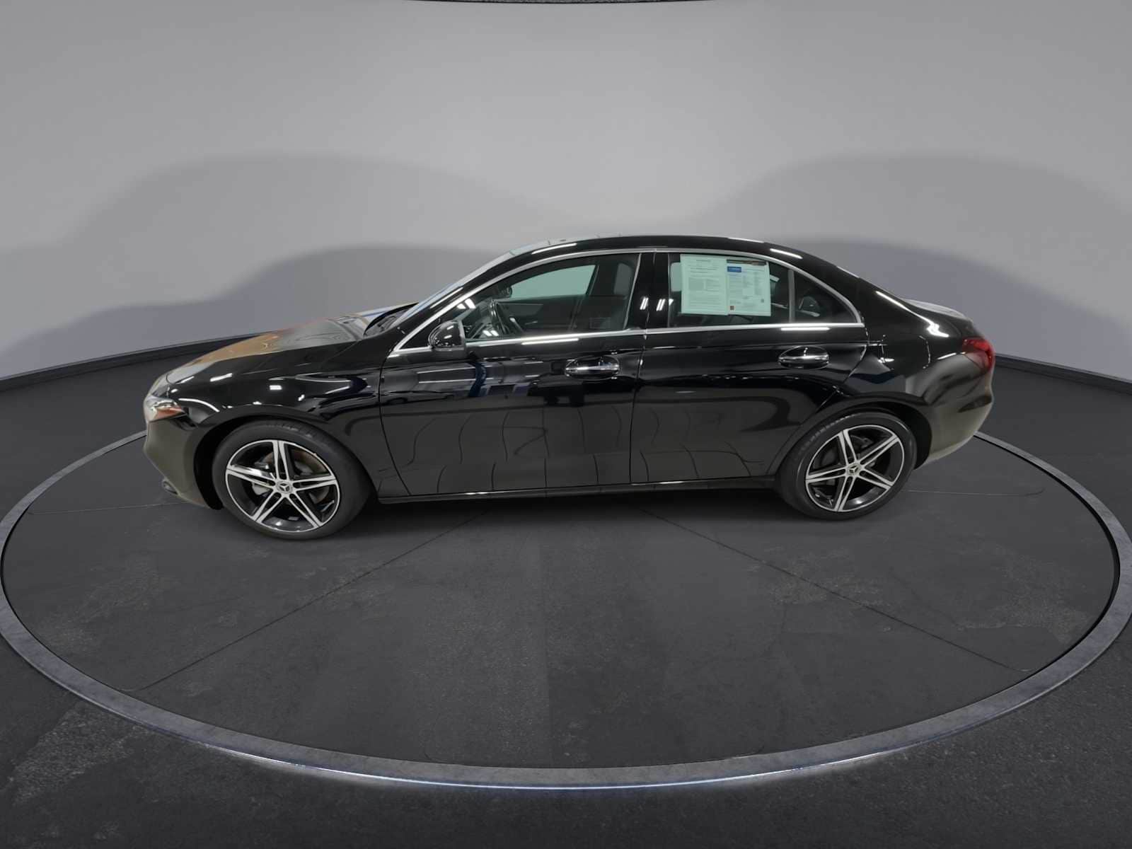 Thumbnail: 2022 Mercedes-Benz A-Class - 5