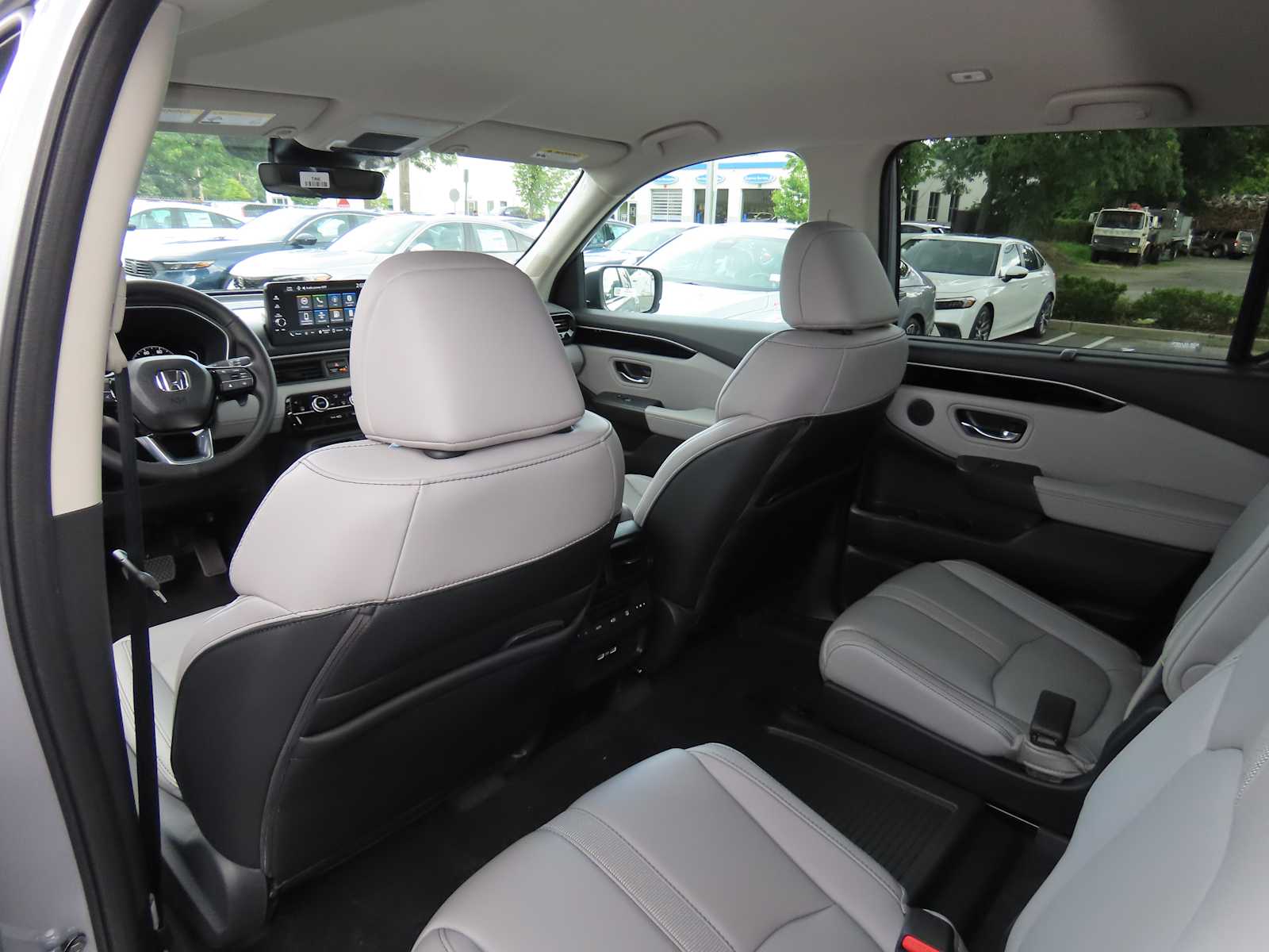Thumbnail: 2025 Honda Pilot - 14